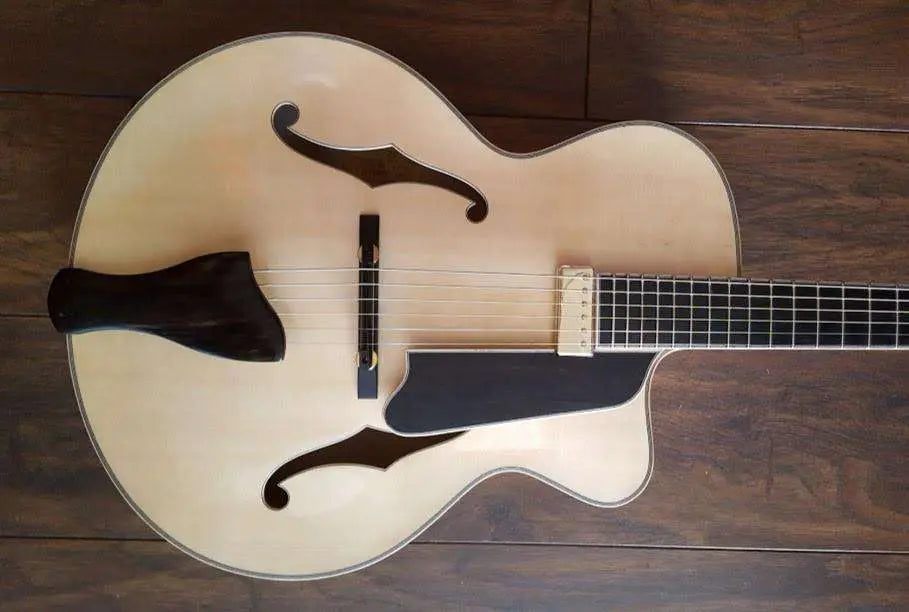 Eastman AR905CE Blonde (Price inc. Custom Pro Setup Package) - Richards Guitars Of Stratford Upon Avon