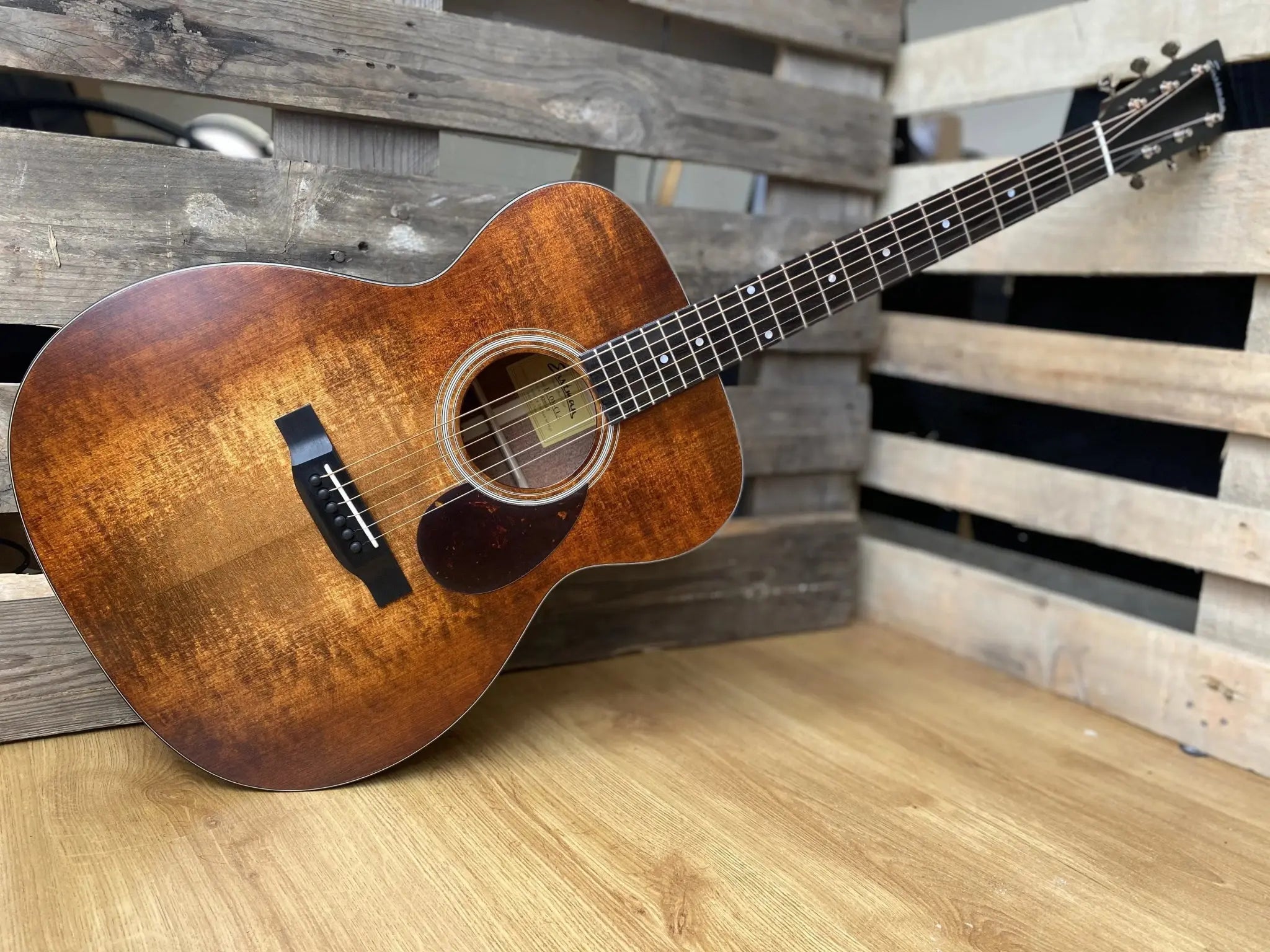 Eastman E1 OM CLASSIC Inc Premium Eastman Gigbag (Price inc. Custom Pro Setup Package) - Richards Guitars Of Stratford Upon Avon