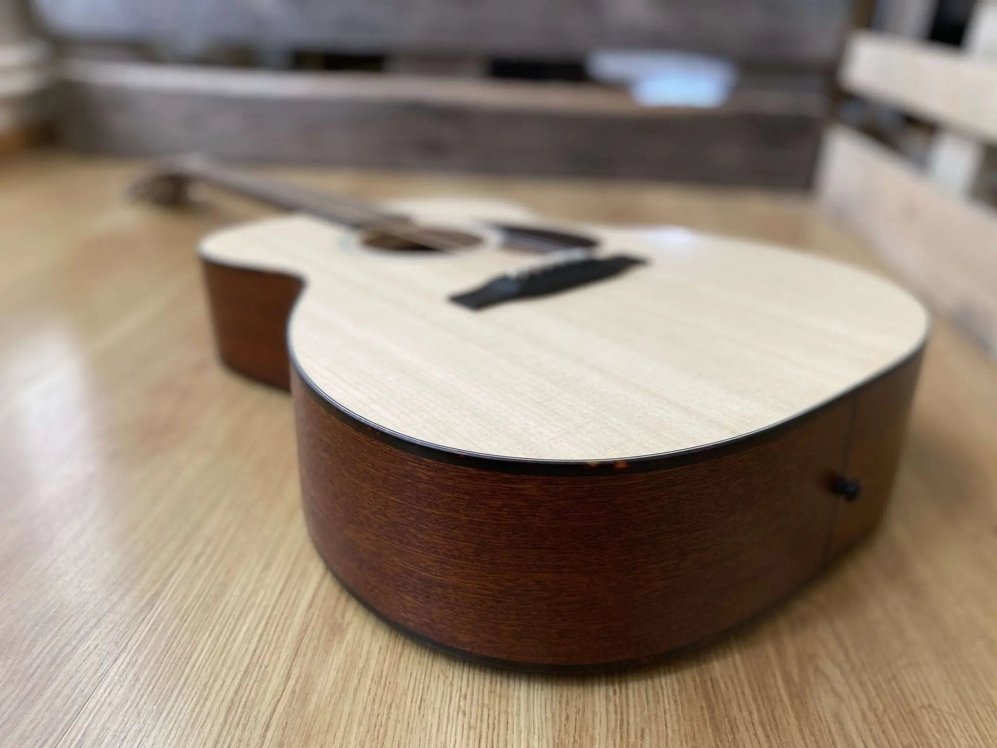 Eastman E1 OM Inc Premium Eastman Gigbag (Price inc. Custom Pro Setup Package) - Richards Guitars Of Stratford Upon Avon