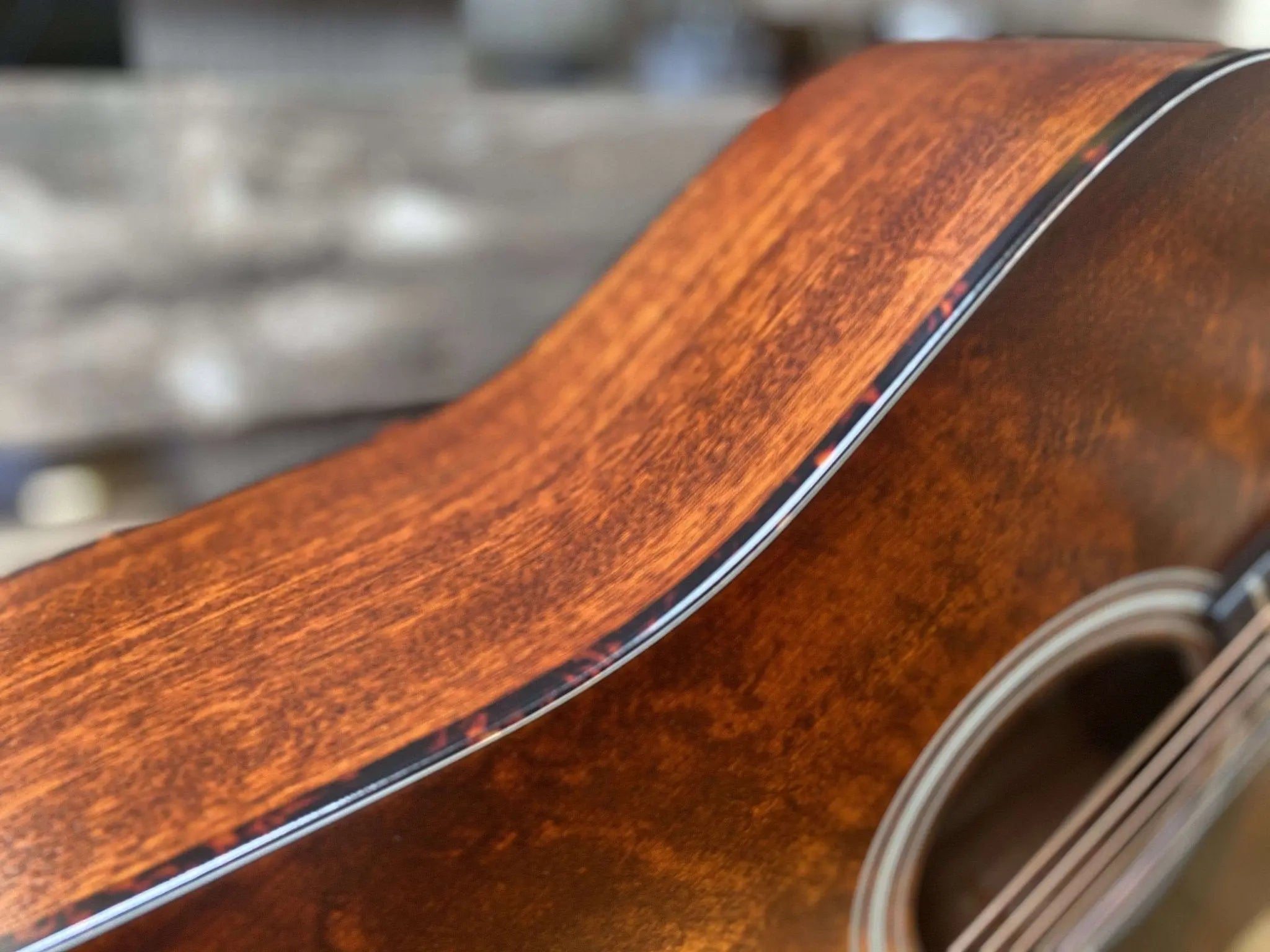 Eastman E1D Classic (Price inc. Custom Pro Setup Package) - Richards Guitars Of Stratford Upon Avon