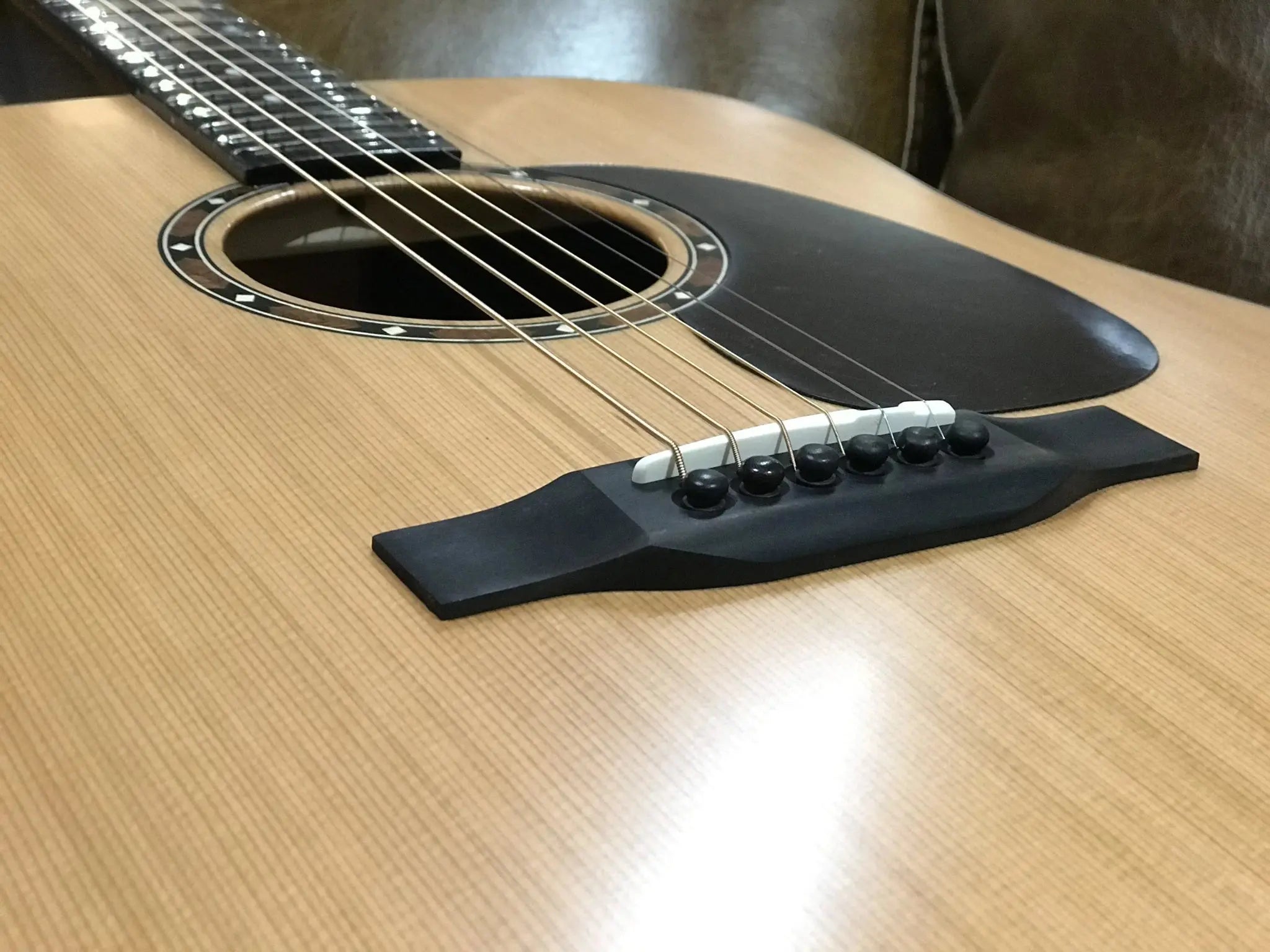 Eastman E2D CD (Price inc. Custom Pro Setup Package) - Richards Guitars Of Stratford Upon Avon