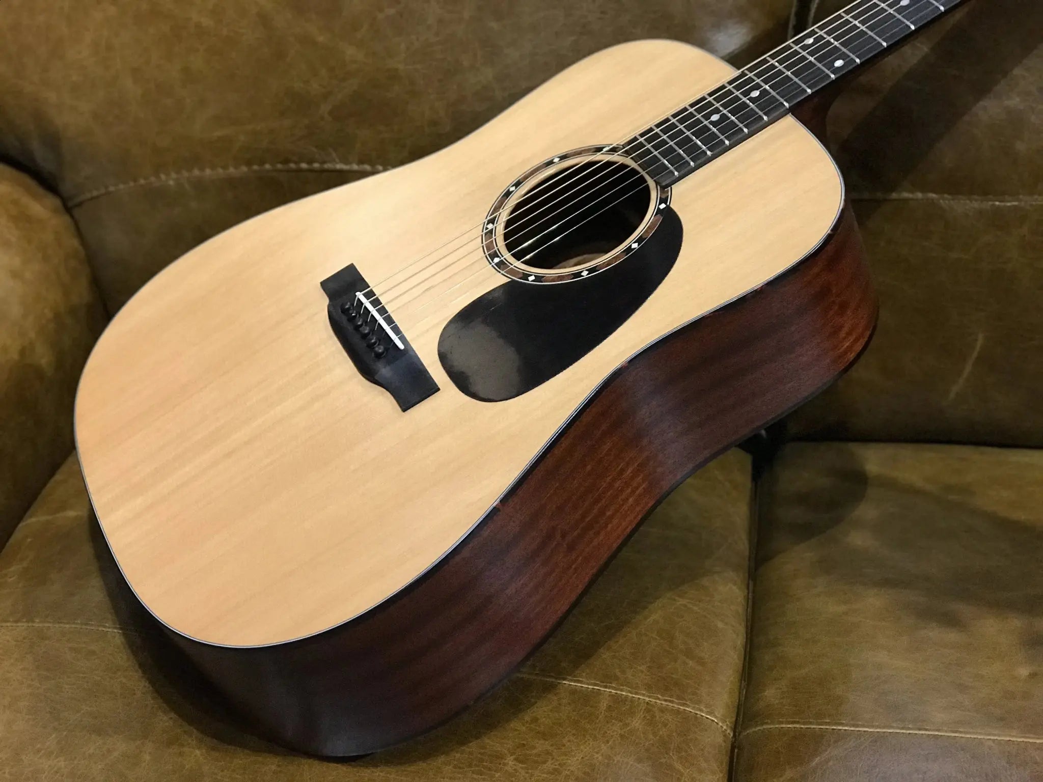 Eastman E2D CD (Price inc. Custom Pro Setup Package) - Richards Guitars Of Stratford Upon Avon