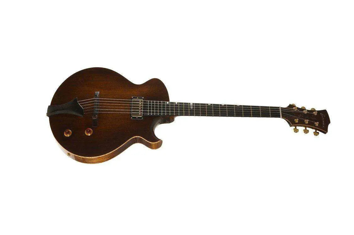 Eastman ER1 (Price inc. Custom Pro Setup Package) - Richards Guitars Of Stratford Upon Avon