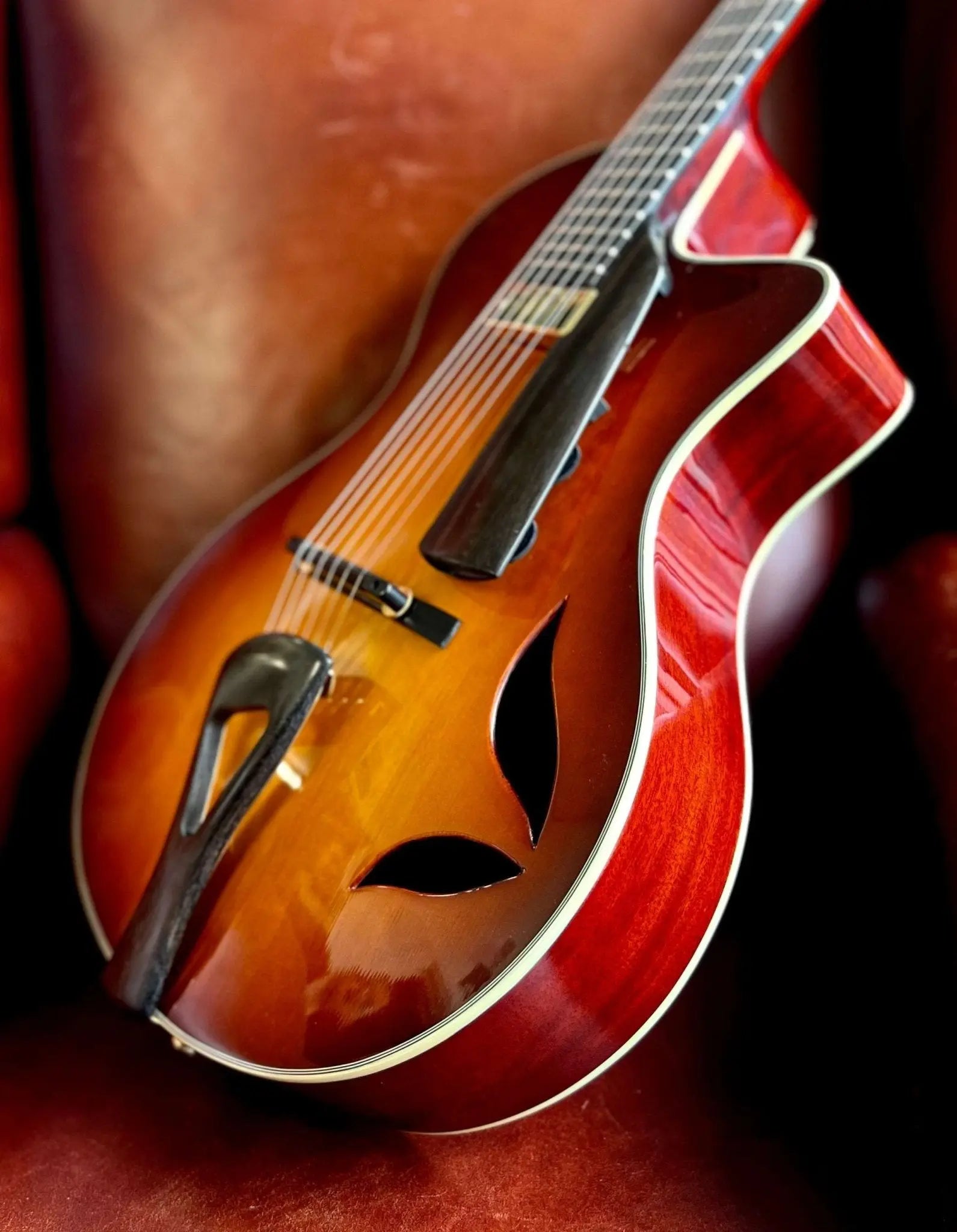 Eastman FV680CE - SB FRANK VIGNOLA MODEL (Price inc. Custom Pro Setup Package) - Richards Guitars Of Stratford Upon Avon