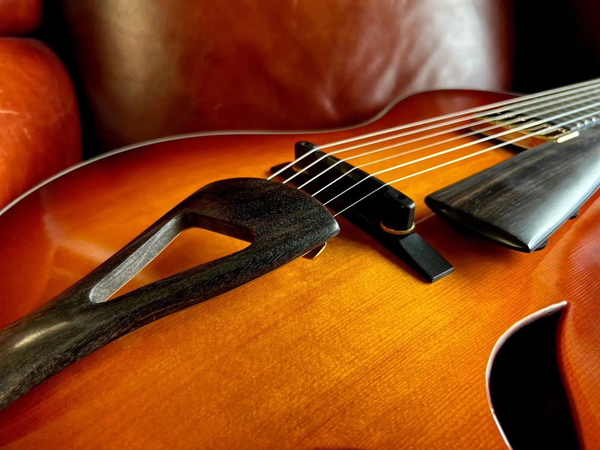 Eastman FV680CE - SB FRANK VIGNOLA MODEL (Price inc. Custom Pro Setup Package) - Richards Guitars Of Stratford Upon Avon