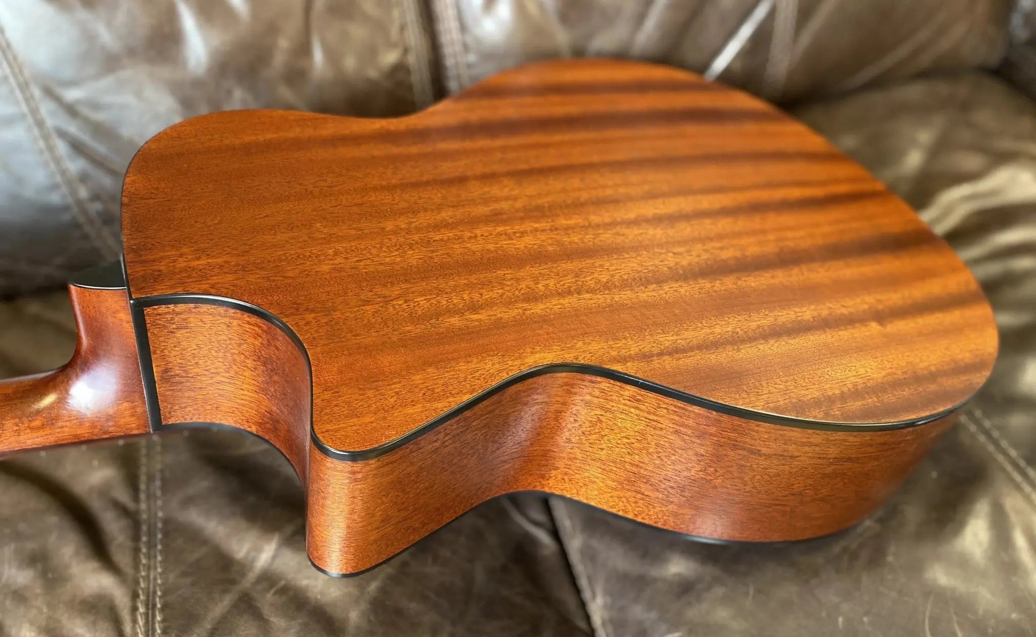 Eastman PCH1 - GACE Classic Finish 2023 Edition Thermo (Solid Thermo Cured Top) Electro Acoustic Guitar - Richards Guitars Of Stratford Upon Avon