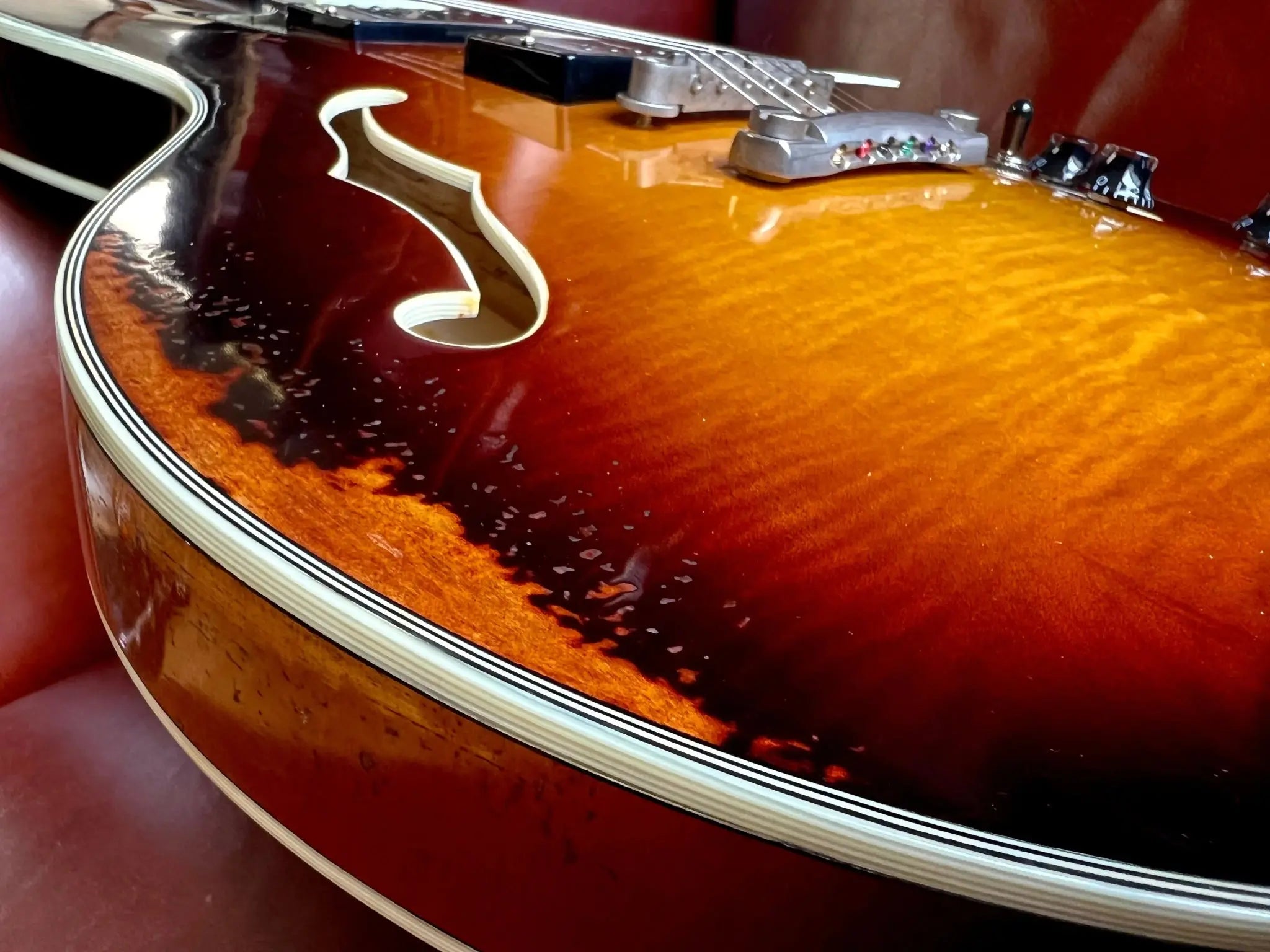Eastman T59/v Sunburst (Price inc. Custom Pro Setup Package) - Richards Guitars Of Stratford Upon Avon