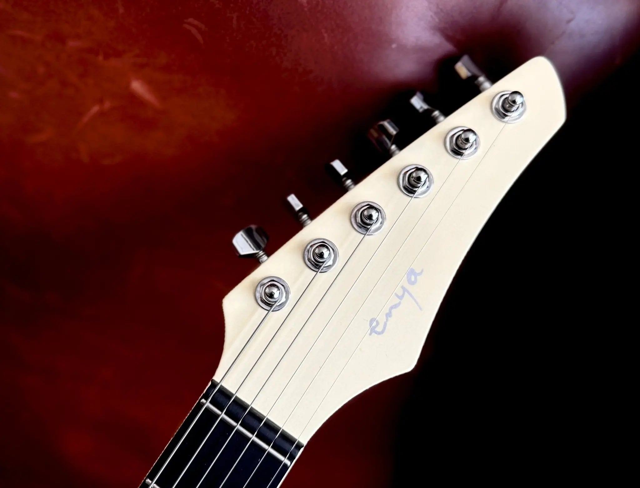 Enya Inspire Electric Smart Guitar in White - Richards Guitars Of Stratford Upon Avon