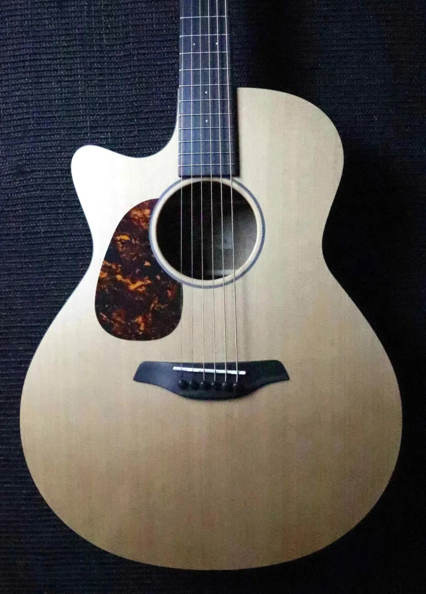 Furch Blue Gc CM Left Handed (2025 CNR Active Upgrade Model) - Richards Guitars Of Stratford Upon Avon
