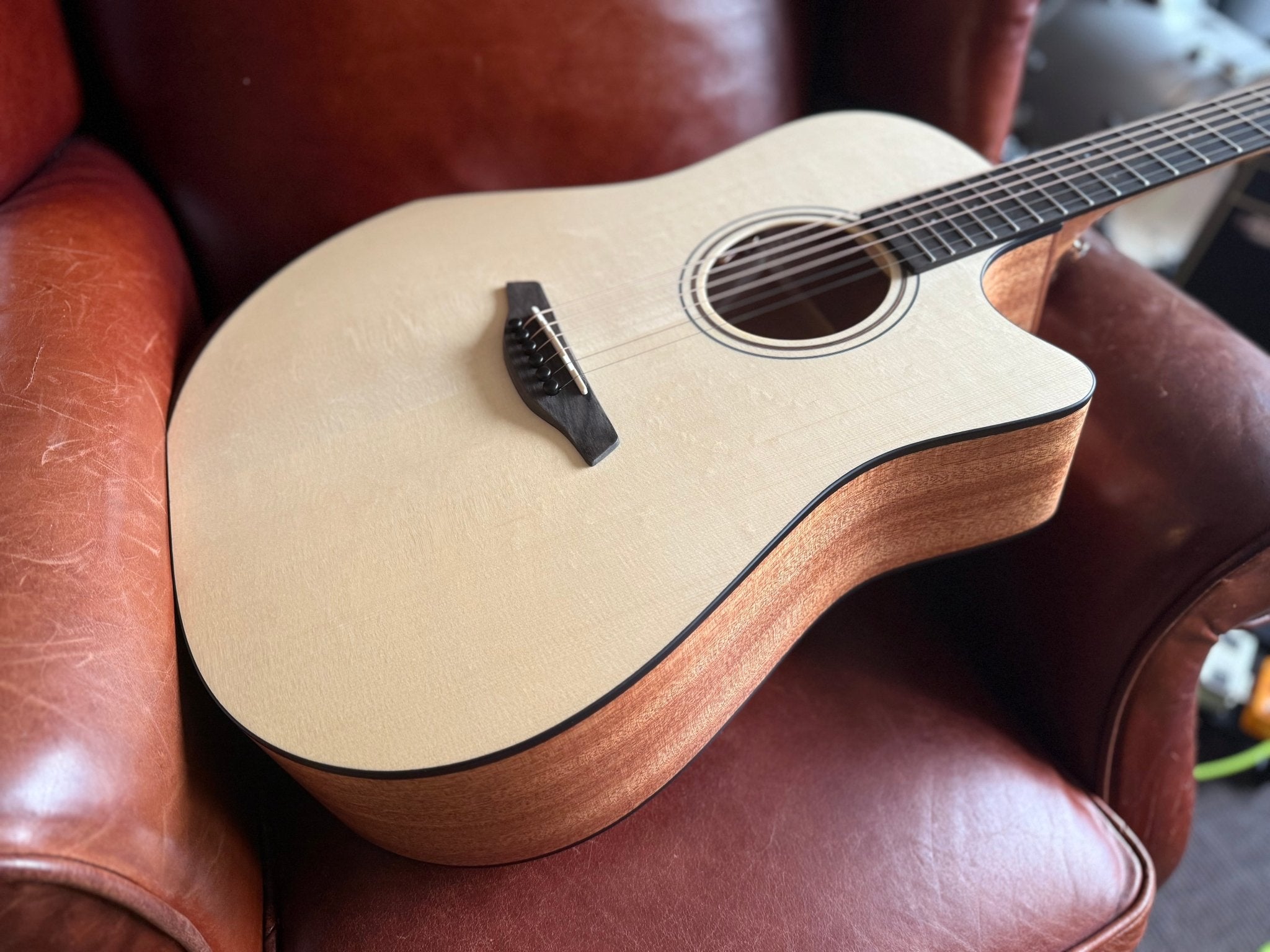 Furch Blue Performance Dc - CMa EAS - VTC - Richards Guitars Of Stratford Upon Avon