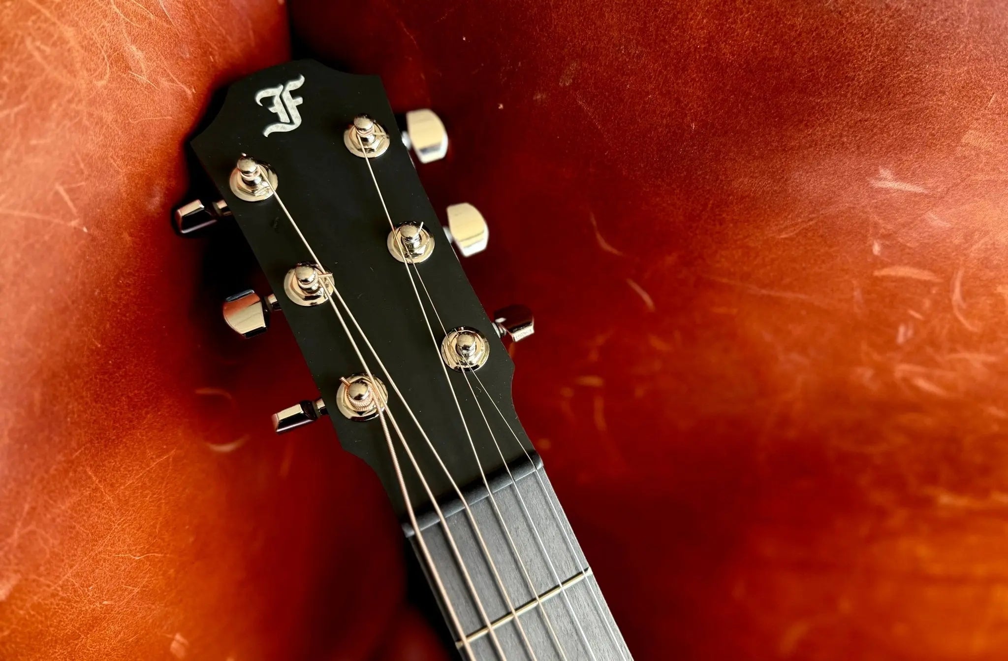 Furch Pioneer ER: Engelmann spruce top with Indian rosewood back and sides. (Furch Mini / Travel Guitar) (2025 CNR Active Upgrade Model) - Richards Guitars Of Stratford Upon Avon