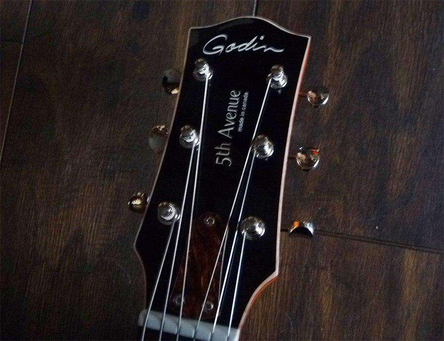 GODIN 5th Avenue CW Kingpin II Cognac Burst - Richards Guitars Of Stratford Upon Avon