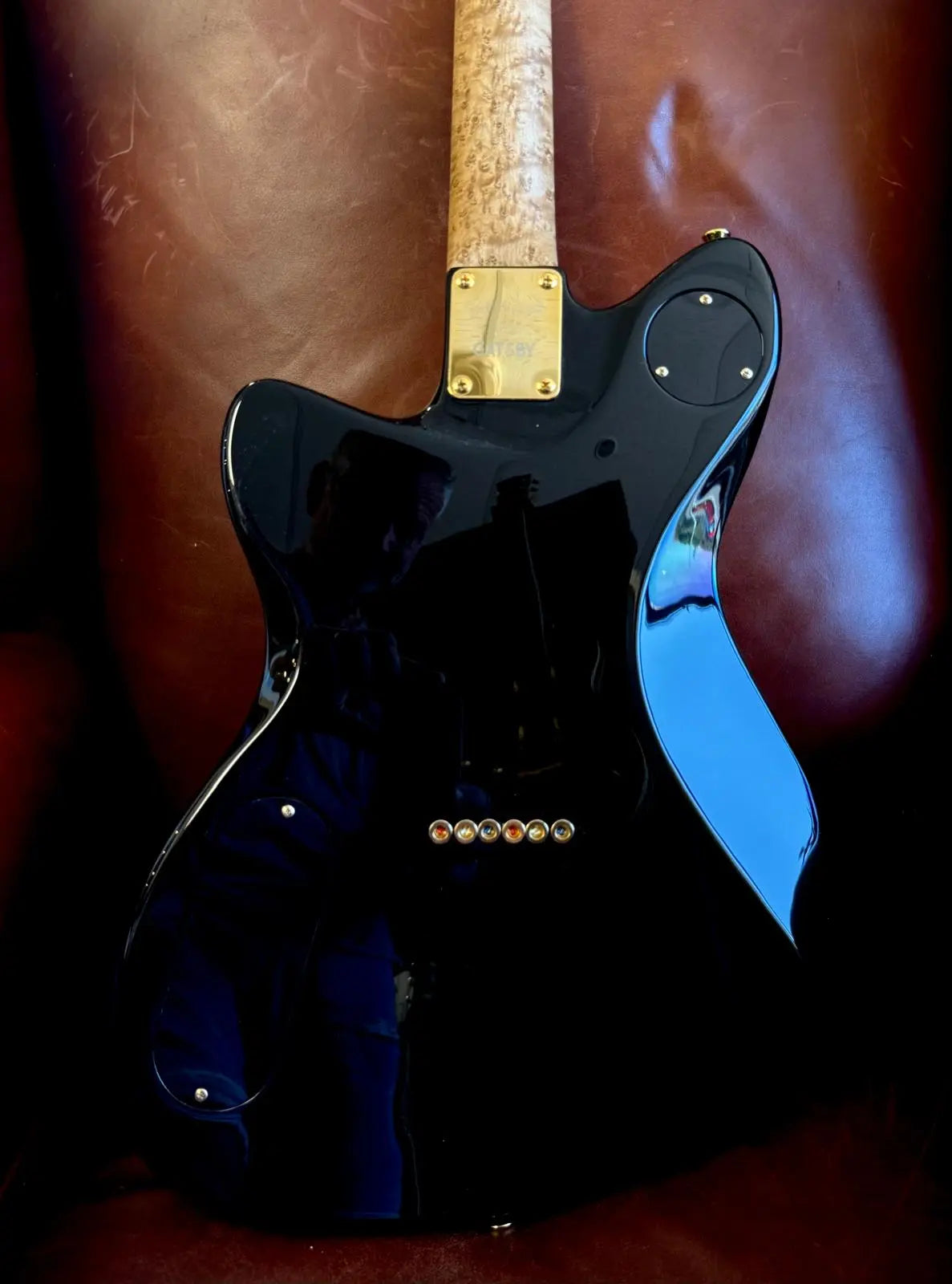 Gordon Smith Gatsby Deluxe - Jet Black - Richards Guitars Of Stratford Upon Avon