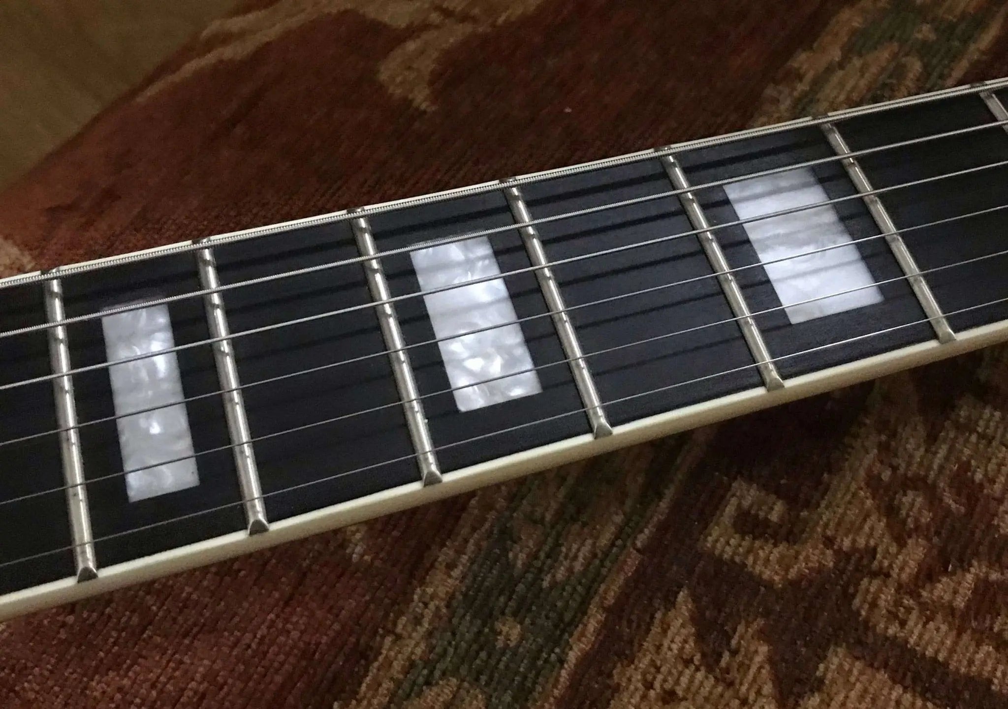 Guild ARISTOCRAT P90 VSB - Richards Guitars Of Stratford Upon Avon