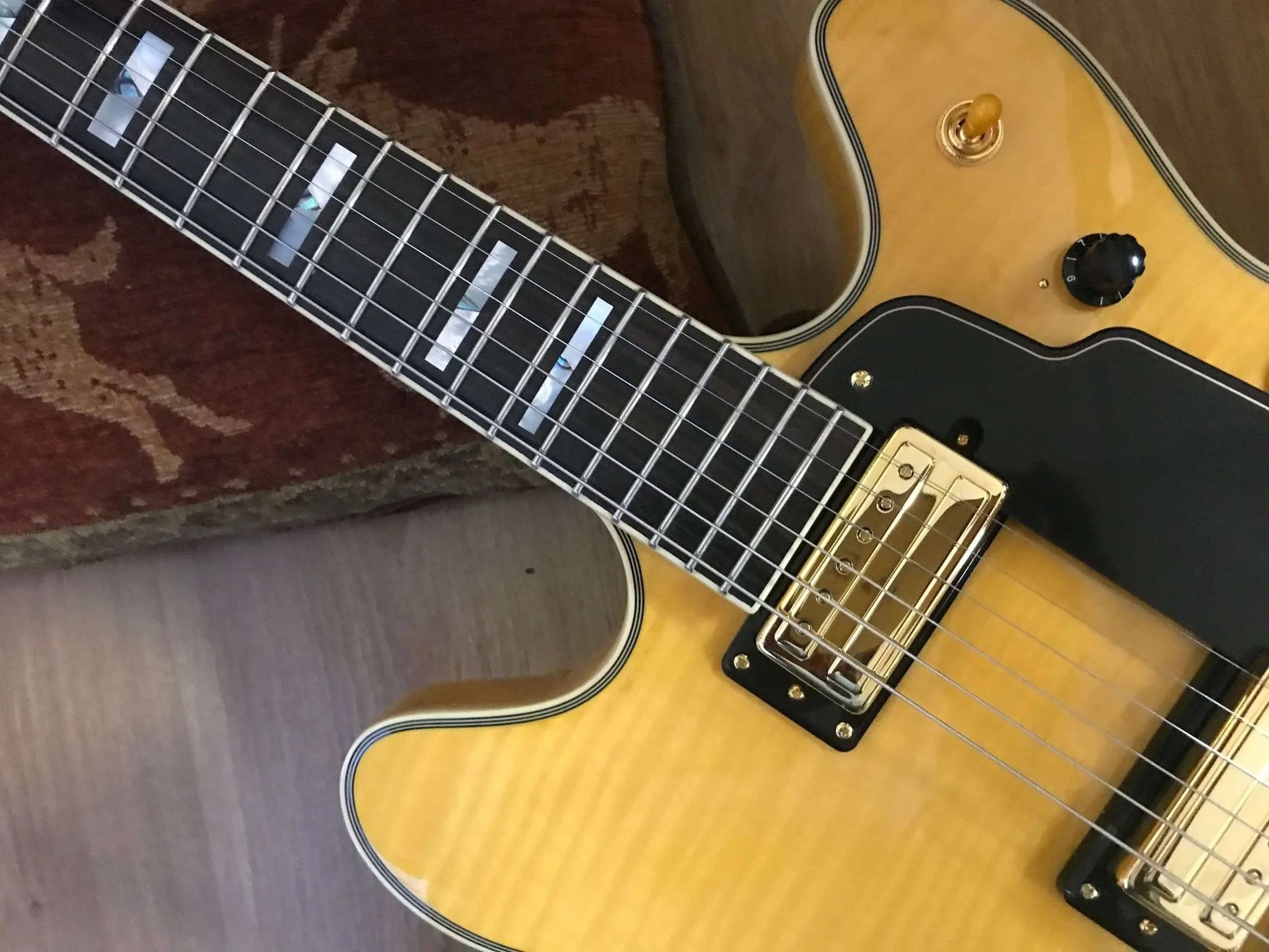 Guild STARFIRE VI FLAME MAPLE - Richards Guitars Of Stratford Upon Avon