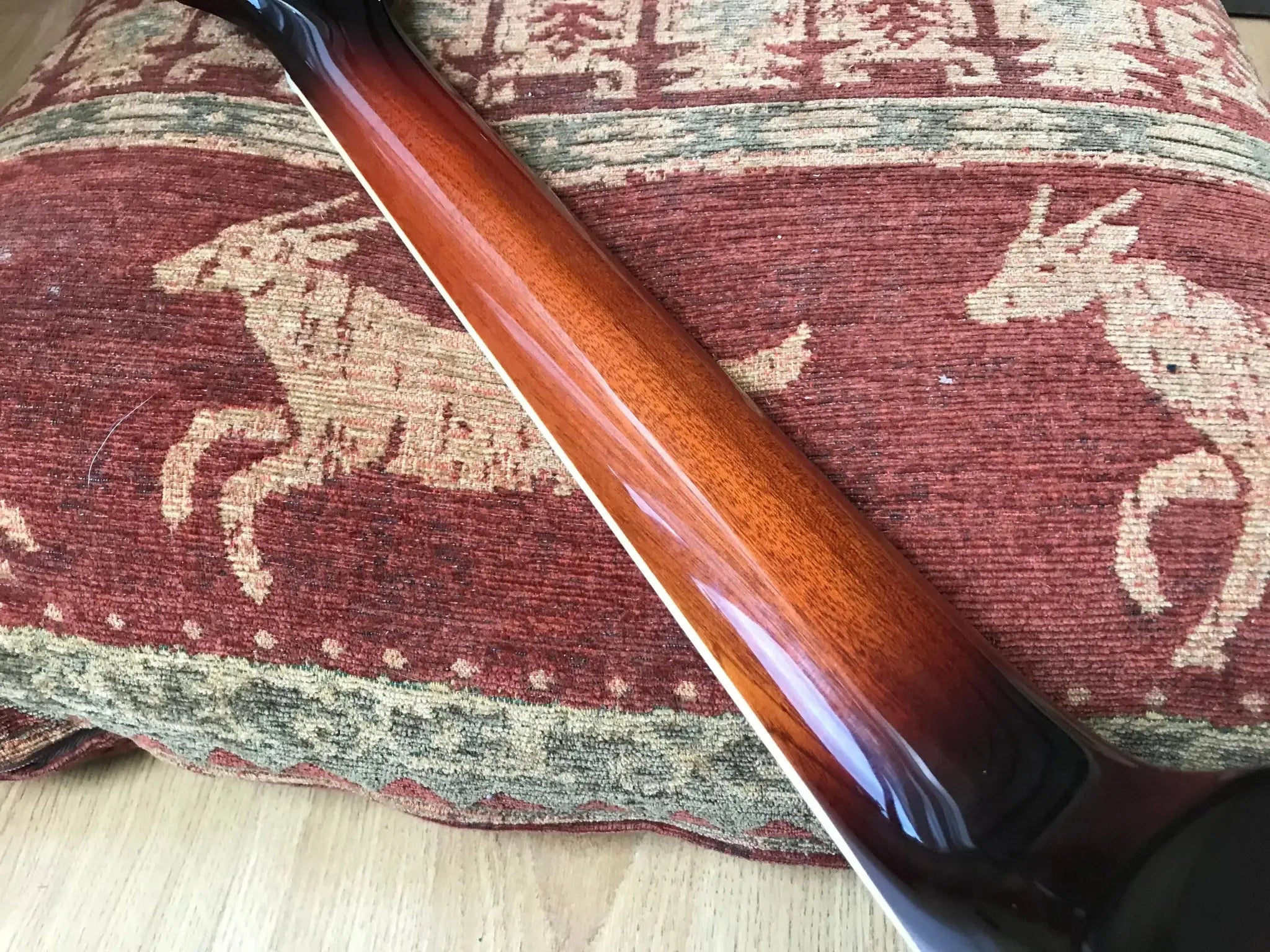 Guild T - 50 SLIM AB - Richards Guitars Of Stratford Upon Avon