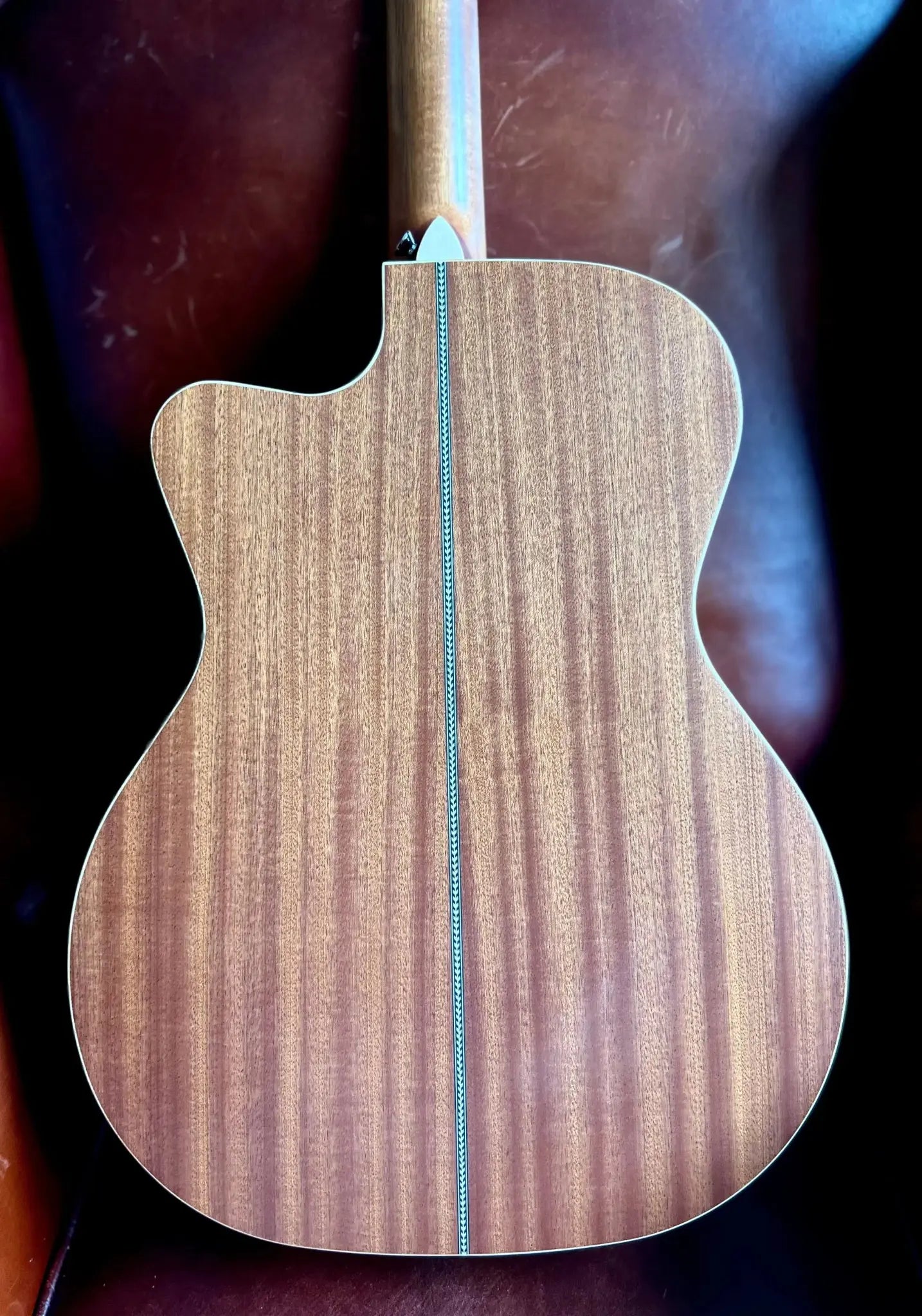 Kremona M25 Cutaway Acoustic Guitar - Richards Guitars Of Stratford Upon Avon