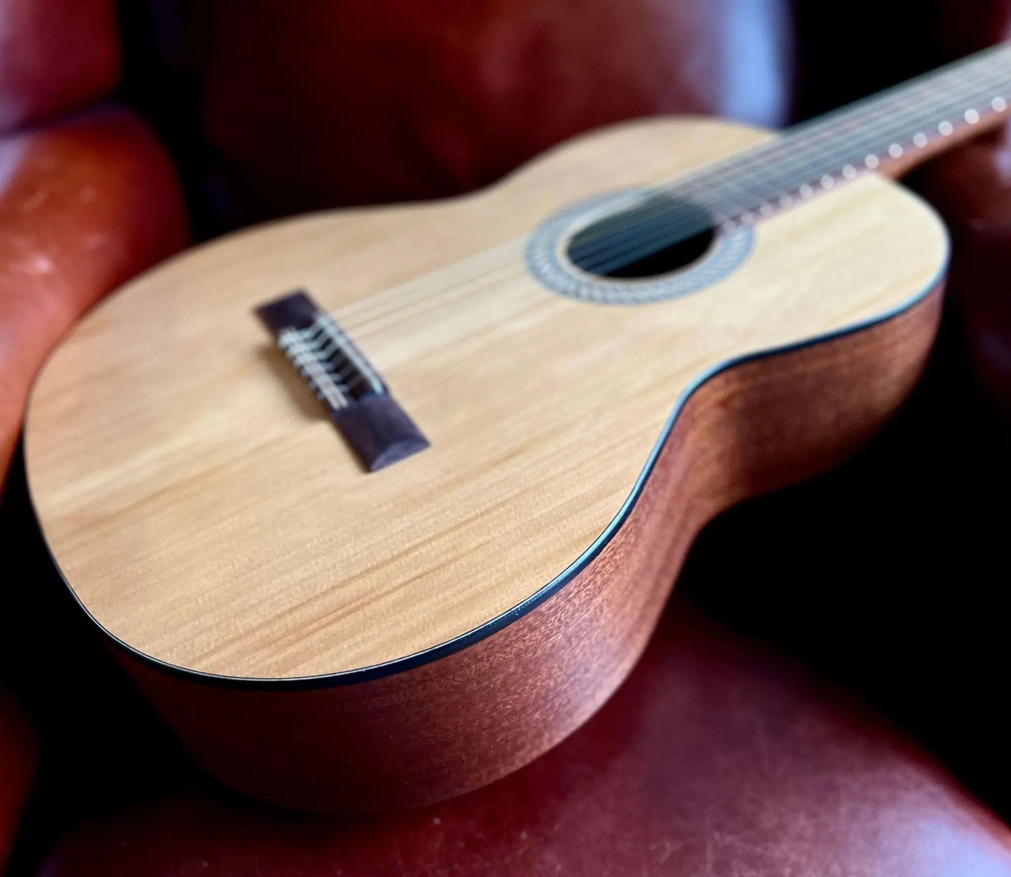 Kremona S65C - OP Open Pore, Solid Red Cedar, Sapelli Veneer - Richards Guitars Of Stratford Upon Avon