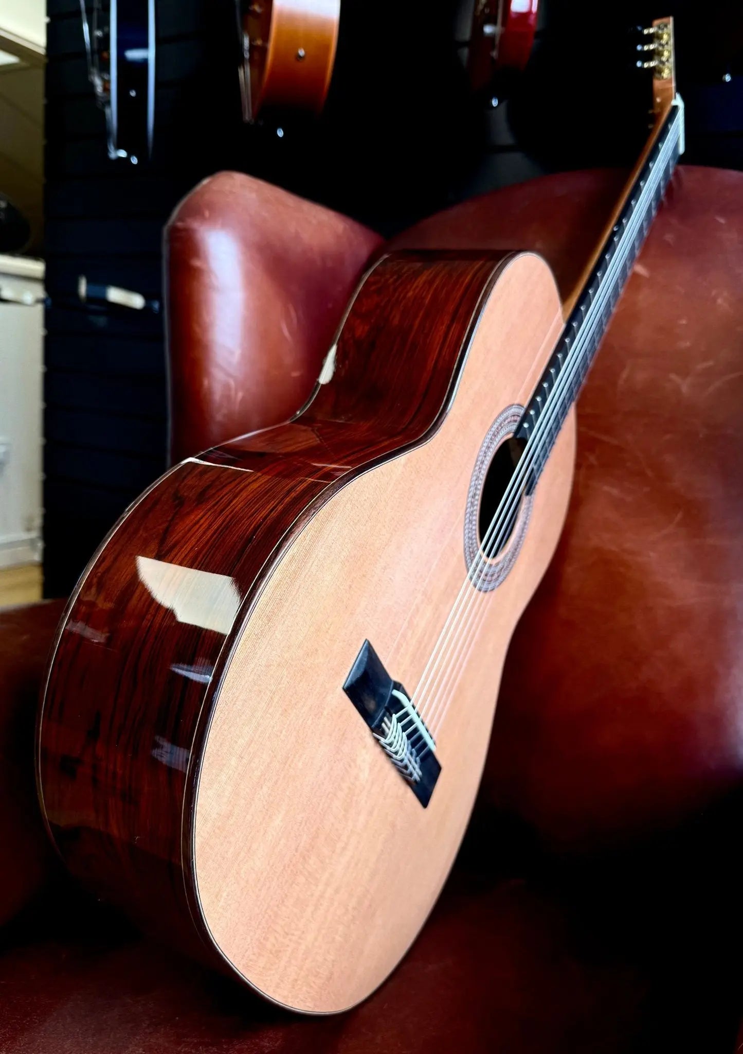 Kremona SOLEA SA C, Solid Red Cedar, Solid Cocobolo - Richards Guitars Of Stratford Upon Avon