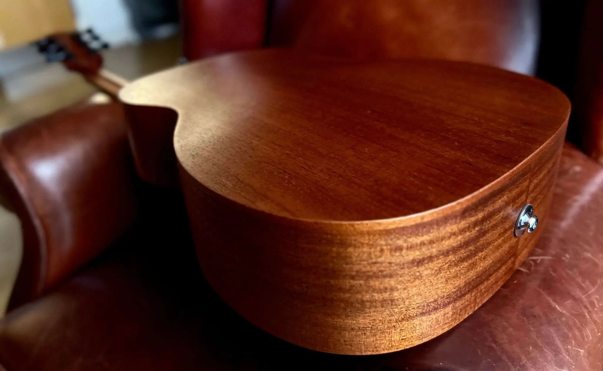 LAG Sauvage Travel Acoustic Guitar - Richards Guitars Of Stratford Upon Avon