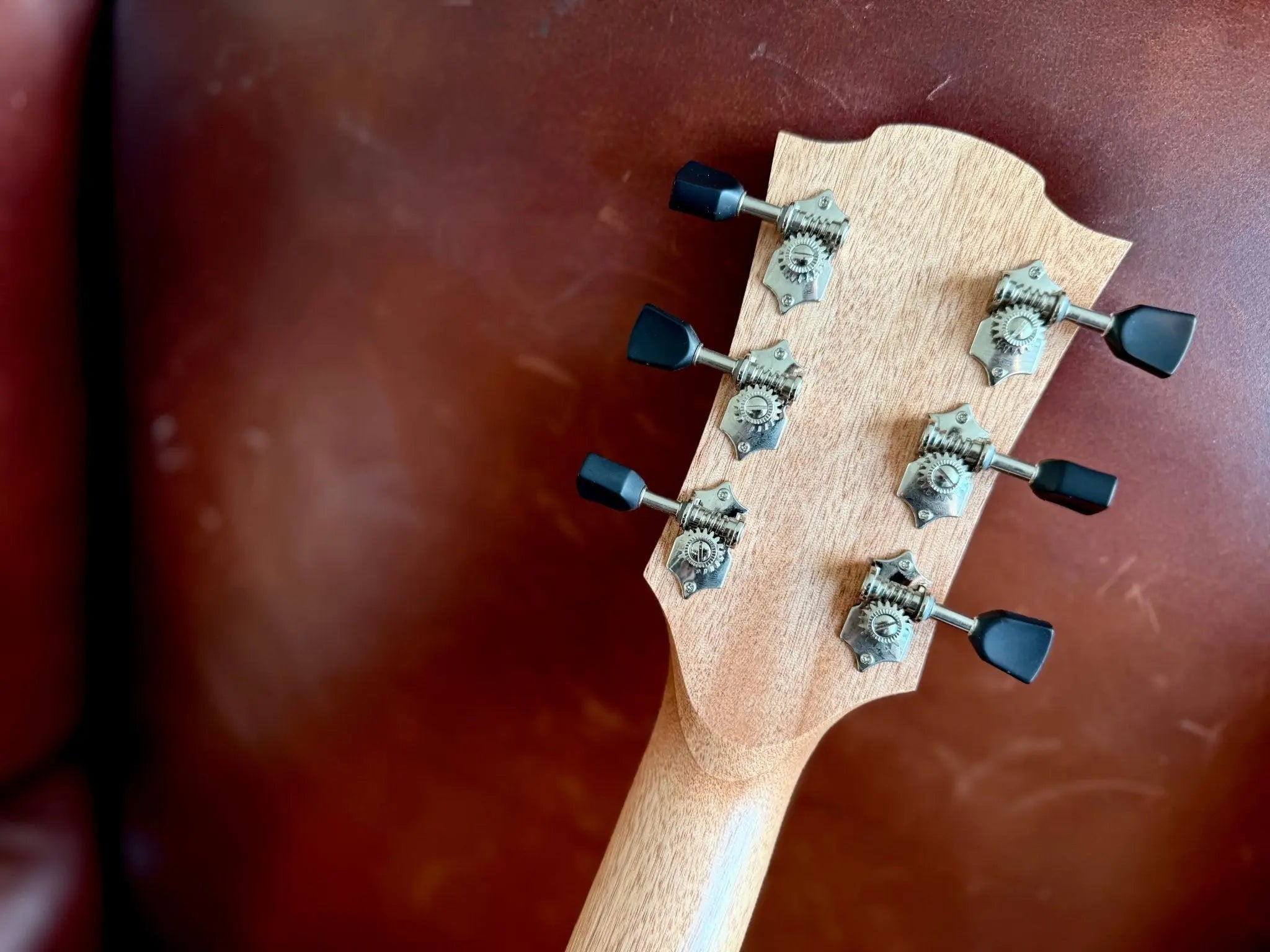 LAG T70D Dreadnought. The Best £200 Dreadnought Acoustic Guitar. My Personal Recommendation. - Richards Guitars Of Stratford Upon Avon