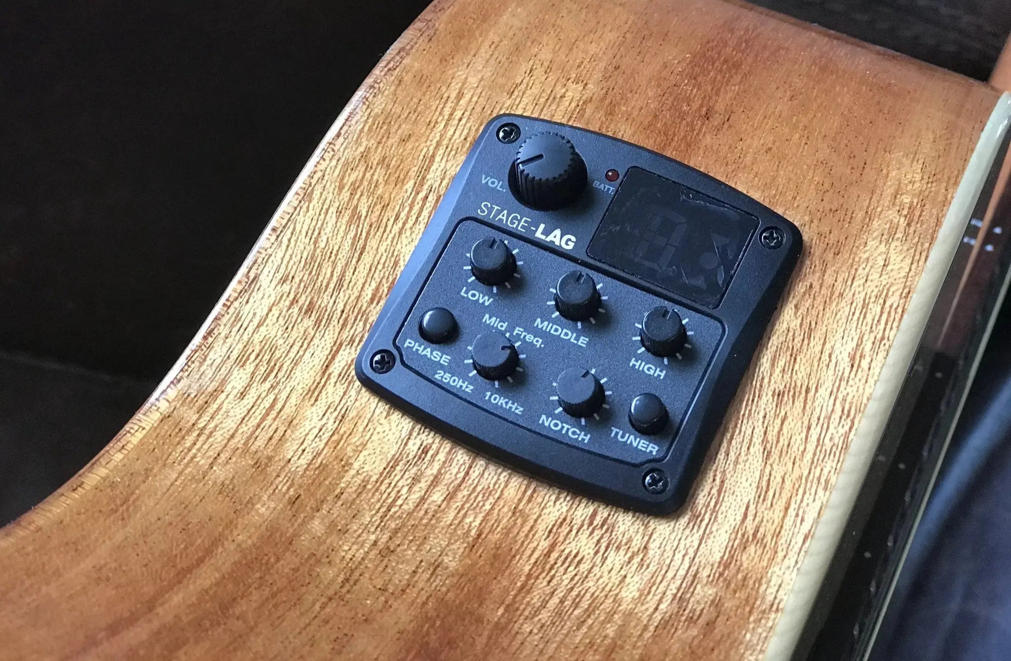 LAG TRAMONTANE T88ACE AUDITORIUM CUTAWAY ELECTRO - Richards Guitars Of Stratford Upon Avon