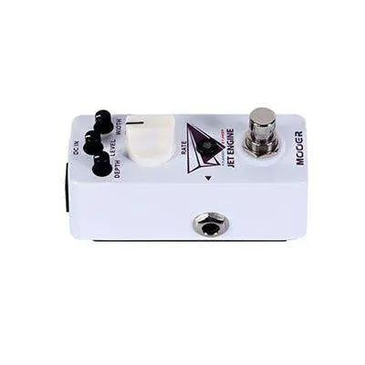 MOOER E - LADY ANALOGUE FLANGER PEDAL - Richards Guitars Of Stratford Upon Avon