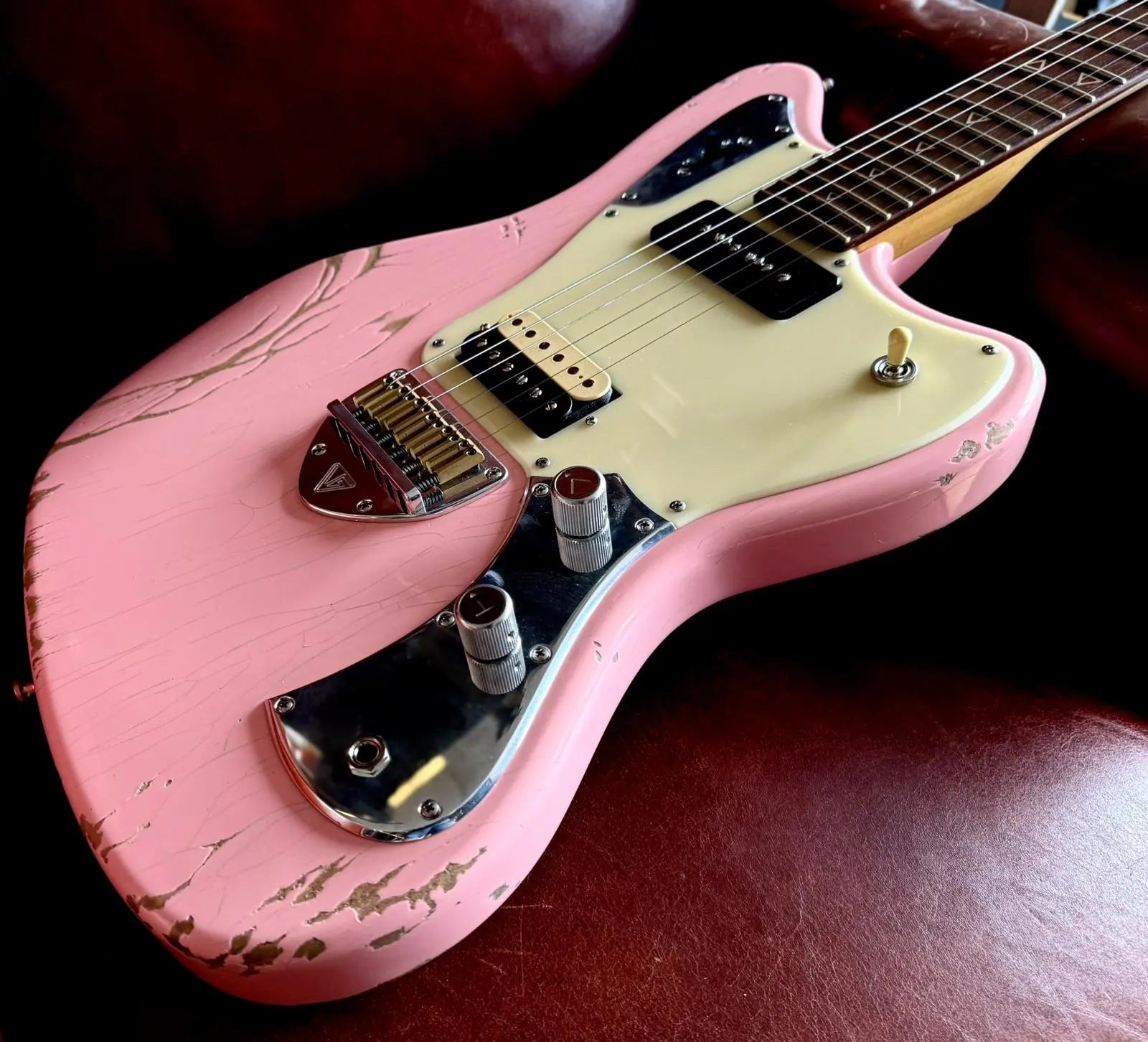 Valiant Jupiter Distressed Mola Pink - Richards Guitars Of Stratford Upon Avon