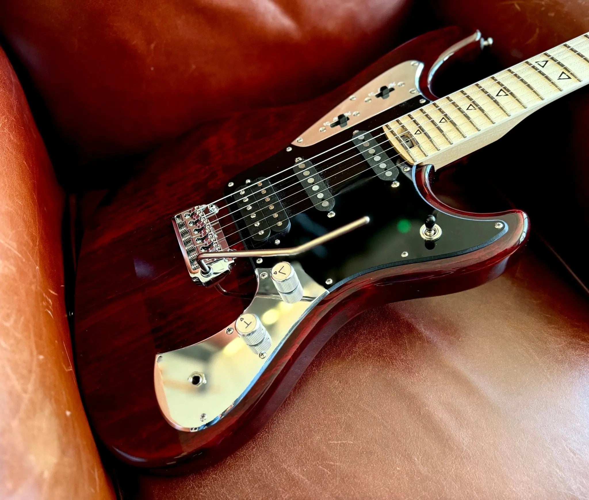 Valiant Mercury Burgundy Red w' 1 Piece Body & Stainless Steel Frets - Richards Guitars Of Stratford Upon Avon