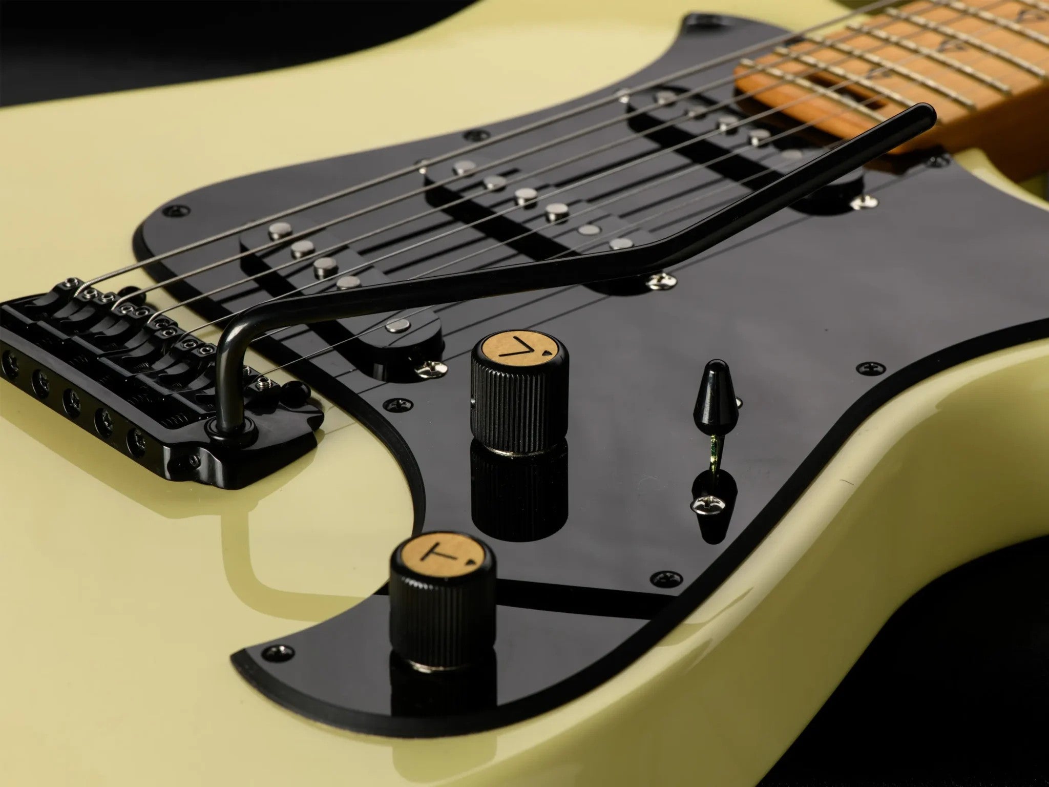 Valiant Soothsayer Ginger Cream Gloss Electric Guitar - Richards Guitars Of Stratford Upon Avon