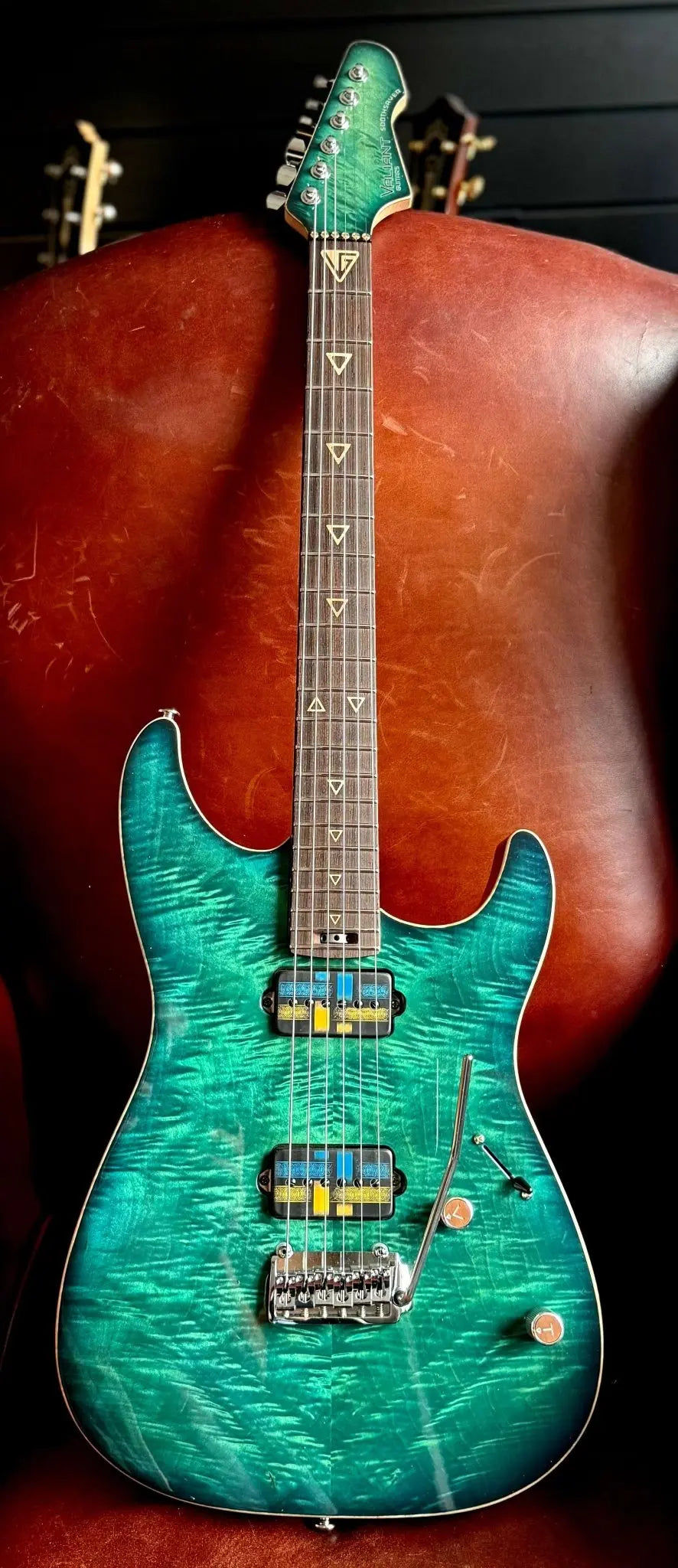 Valiant Soothsayer Malachite Alchemist P90 Custom With Stainless Steel Frets Upgrade - Richards Guitars Of Stratford Upon Avon