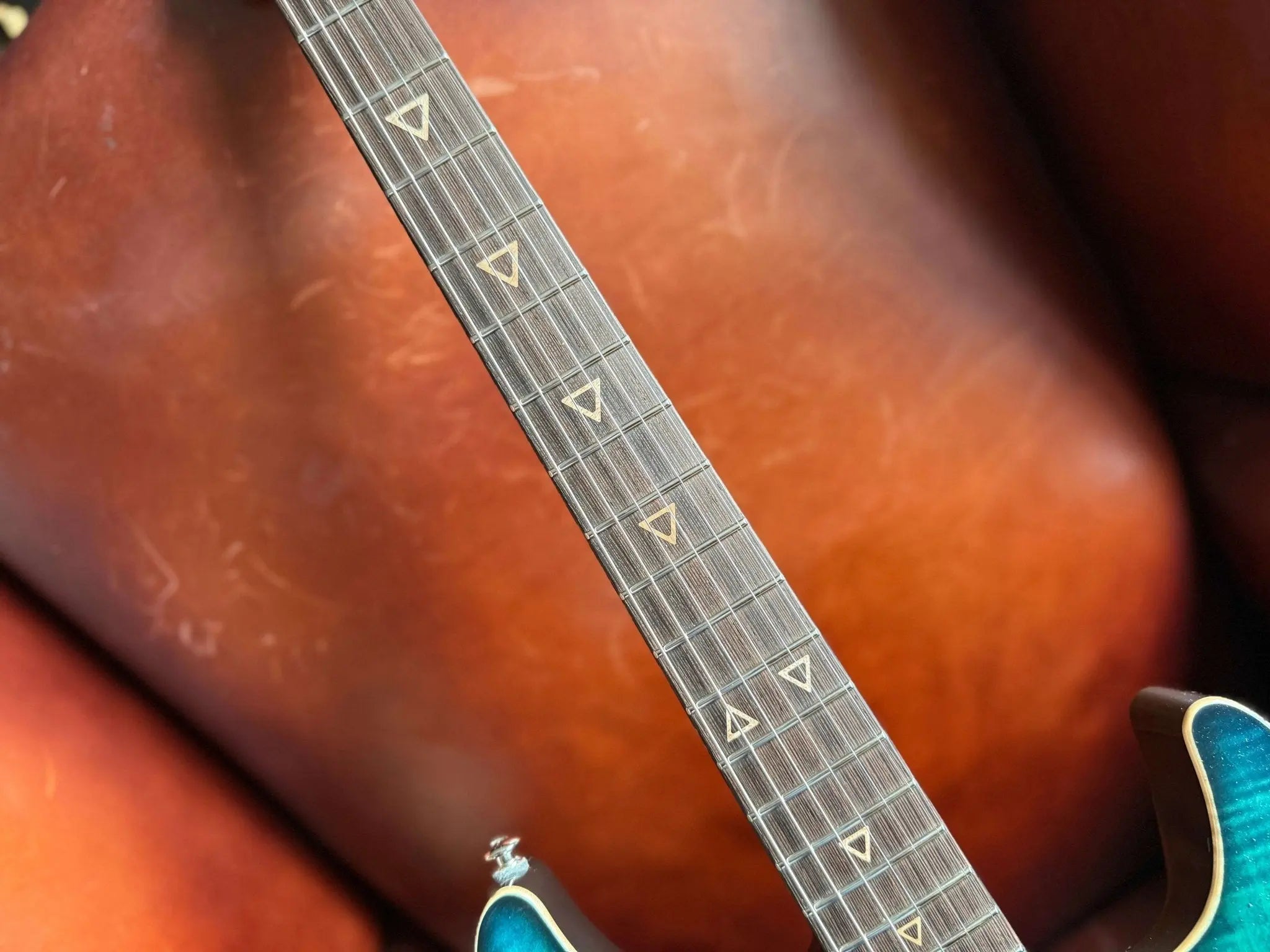 Valiant Soothsayer Malachite Alchemist P90 Custom With Stainless Steel Frets Upgrade - Richards Guitars Of Stratford Upon Avon