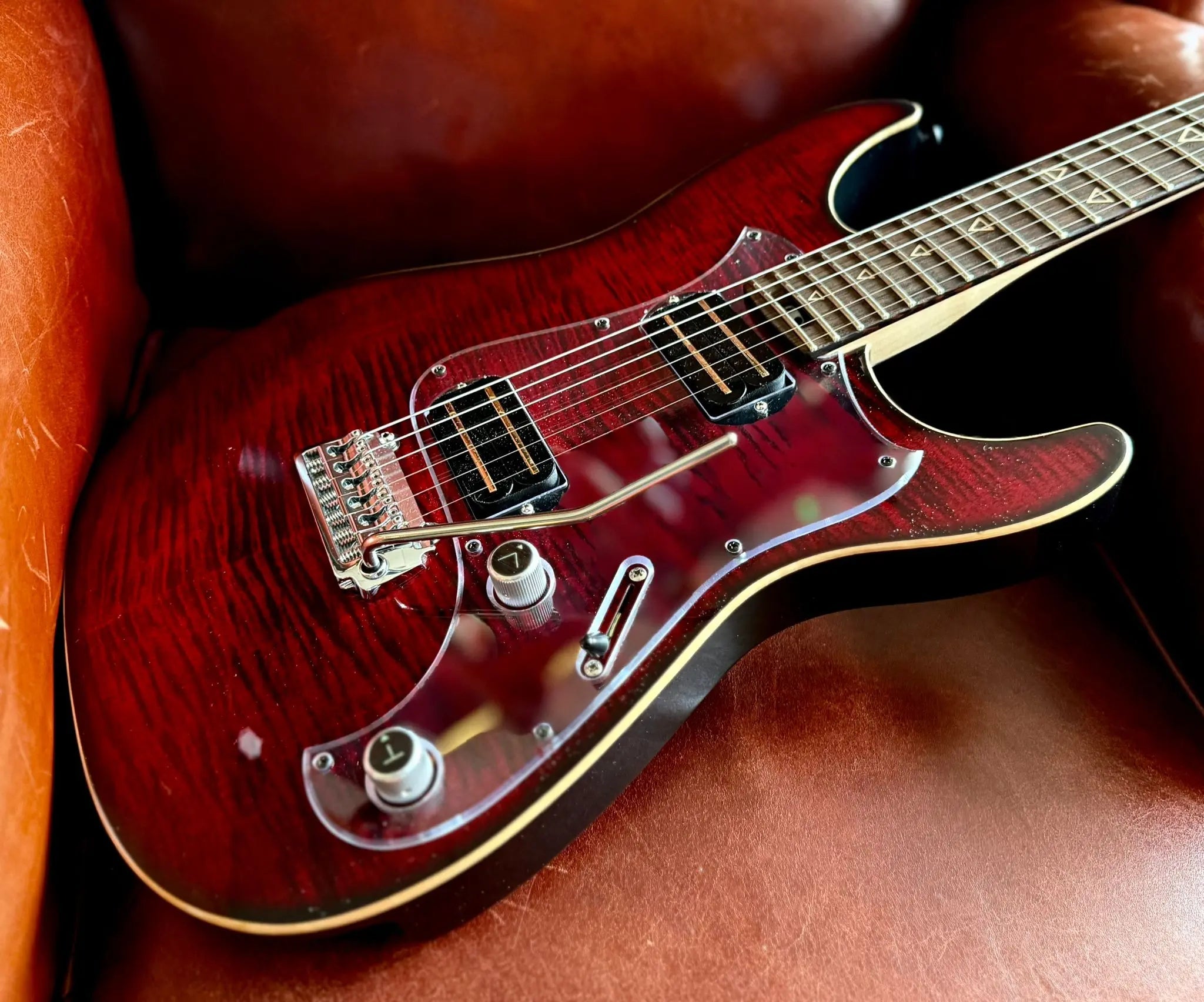 Valiant Soothsayer The Sage Burgundy Red - Richards Guitars Of Stratford Upon Avon