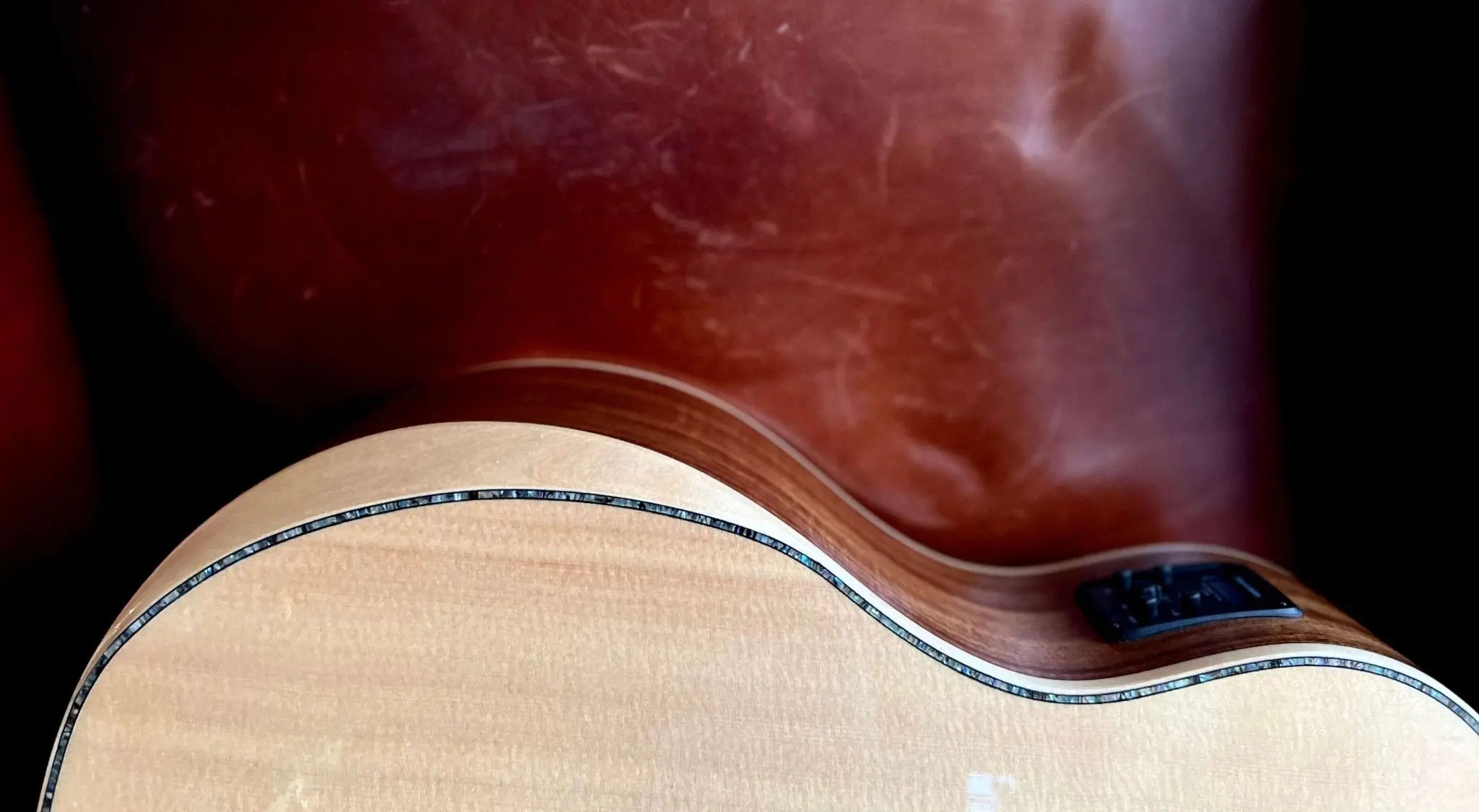 Washburn Bella Tono ALLURE SC56S - Natural Electro Acoustic Guitar - Richards Guitars Of Stratford Upon Avon