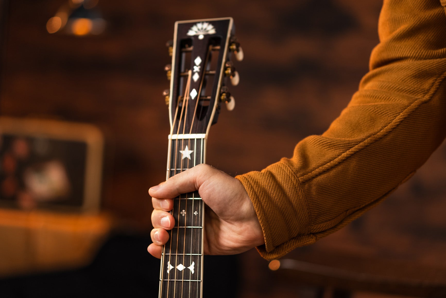 Washburn R310 Victorian Parlor - Richards Guitars Of Stratford Upon Avon