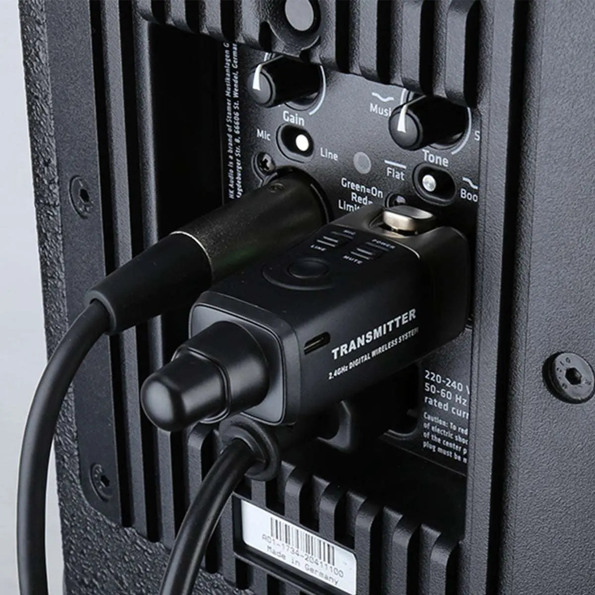 Xvive Microphone Wireless System ~ Receiver - Richards Guitars Of Stratford Upon Avon