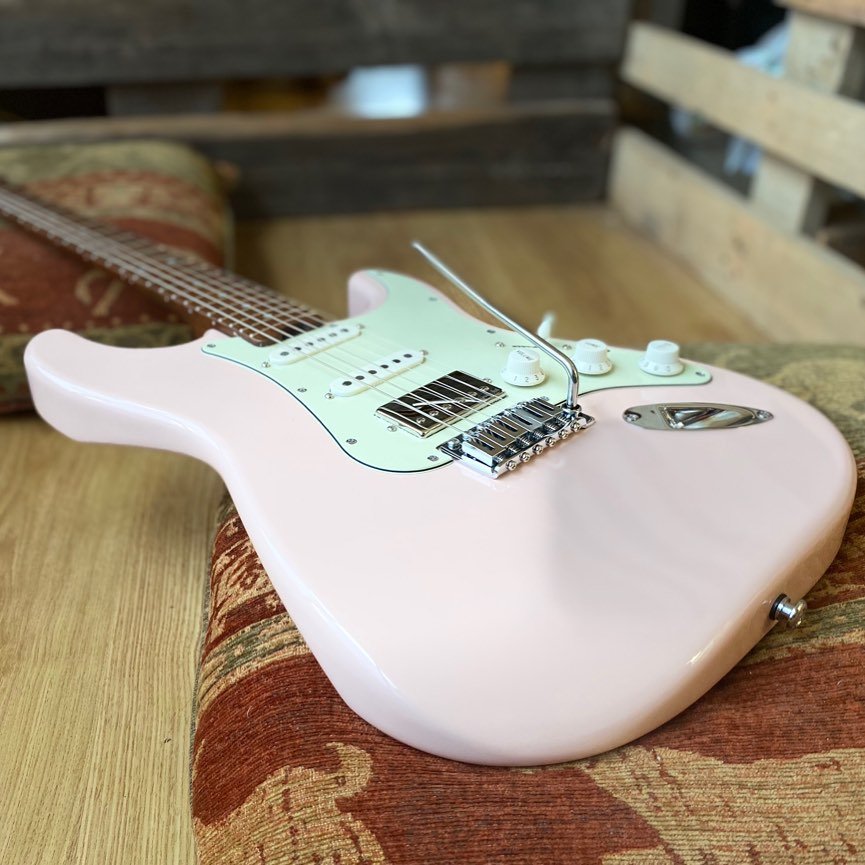 Doesn’t get any mo - Richards Guitars Of Stratford Upon Avon