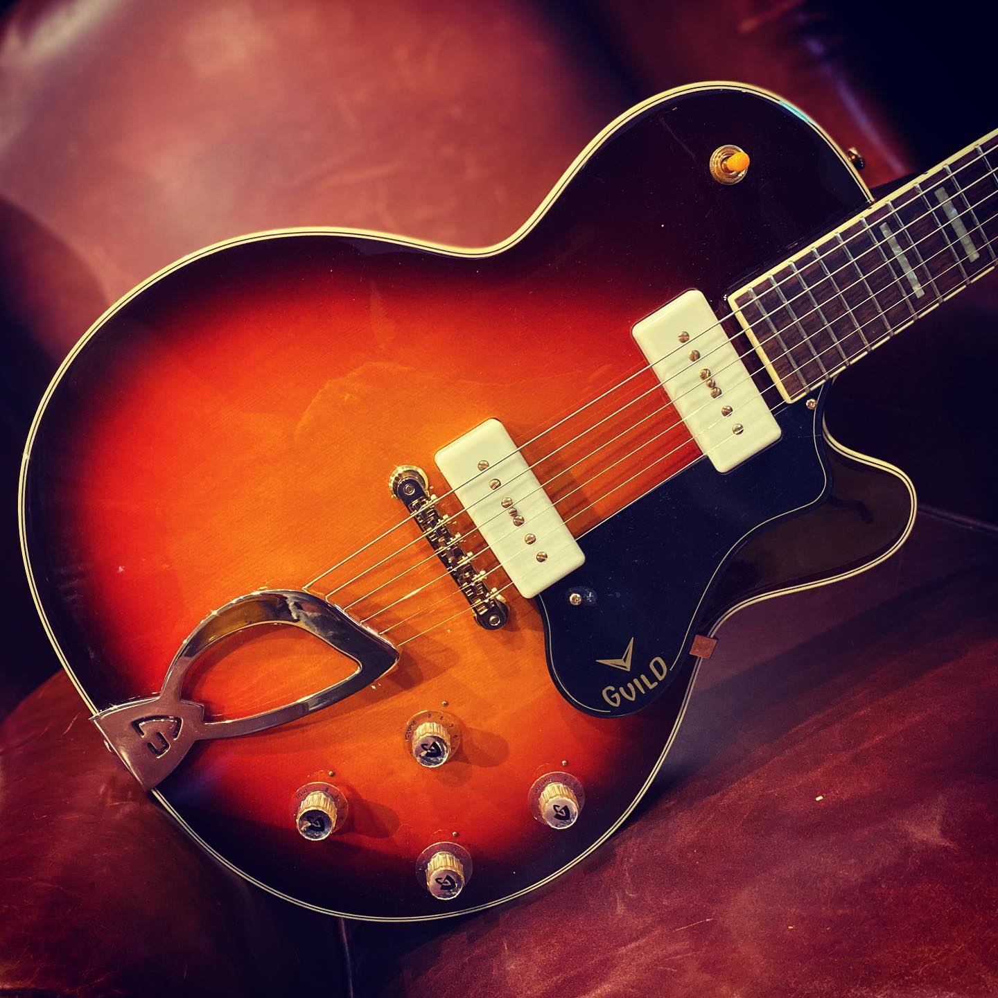 The gorgeous and alm - Richards Guitars Of Stratford Upon Avon