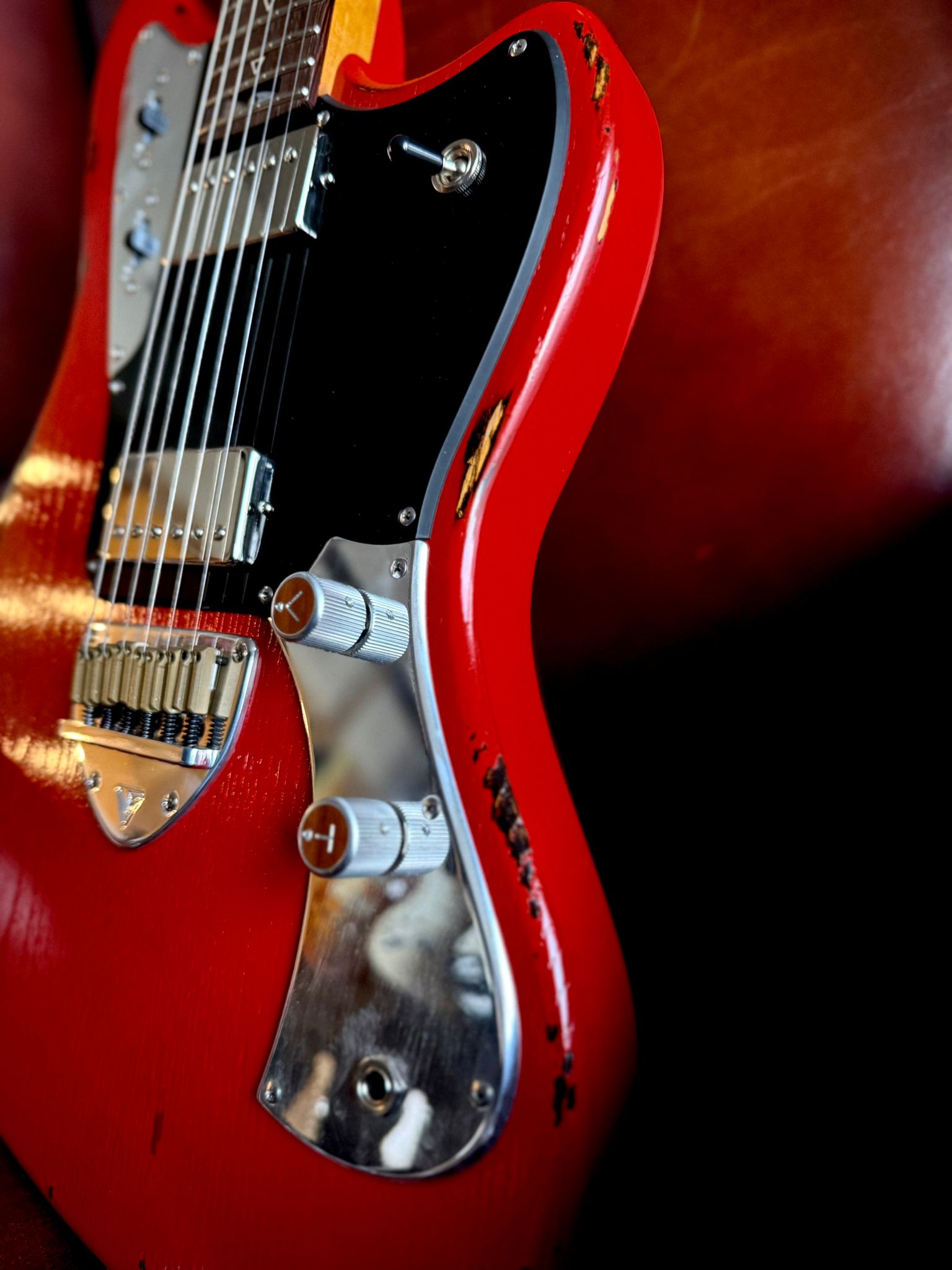 Valiant Jupiter "Dual Coat" Fiesta Red Barhat Distressed