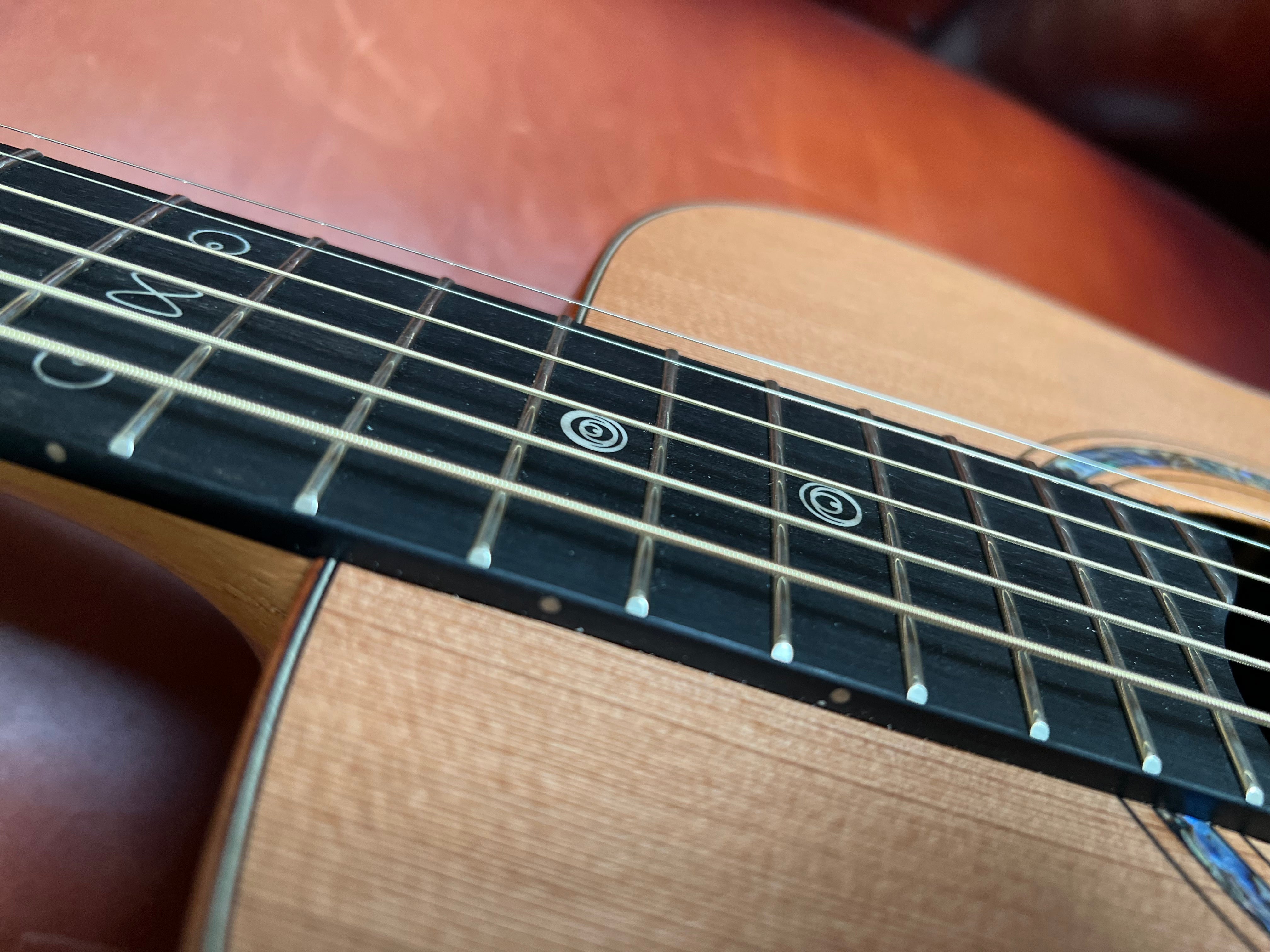 Dowina Rosewood OMG AURA Masters . OM Body Acoustic Guitar, Guitare acoustique en vente chez Richards Guitars.