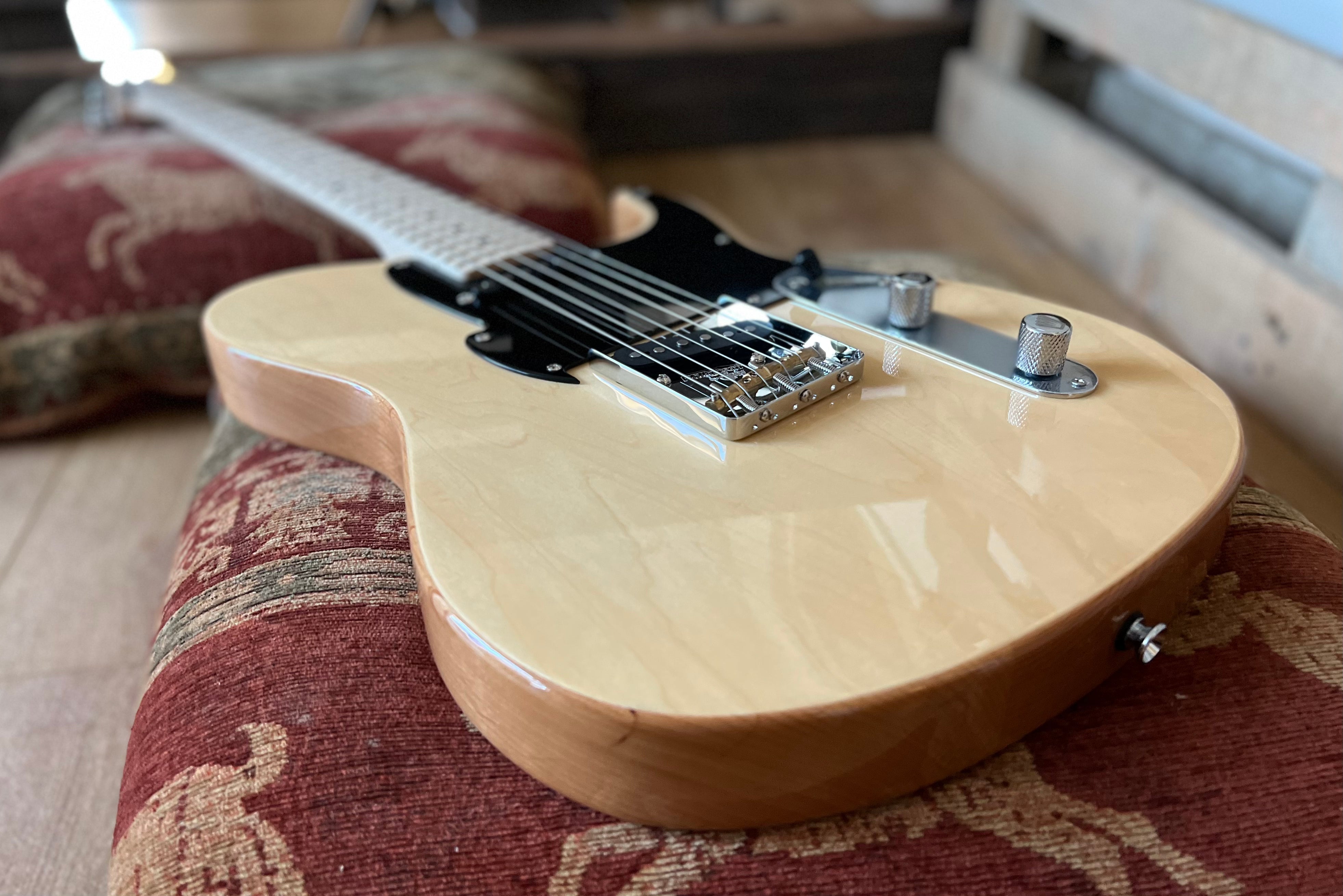 FRET KING COUNTRY SQUIRE CLASSIC TONEMASTER - ÉRABLE NATUREL (Réglage Pro £85 Offert), Guitare électrique en vente chez Richards Guitars.