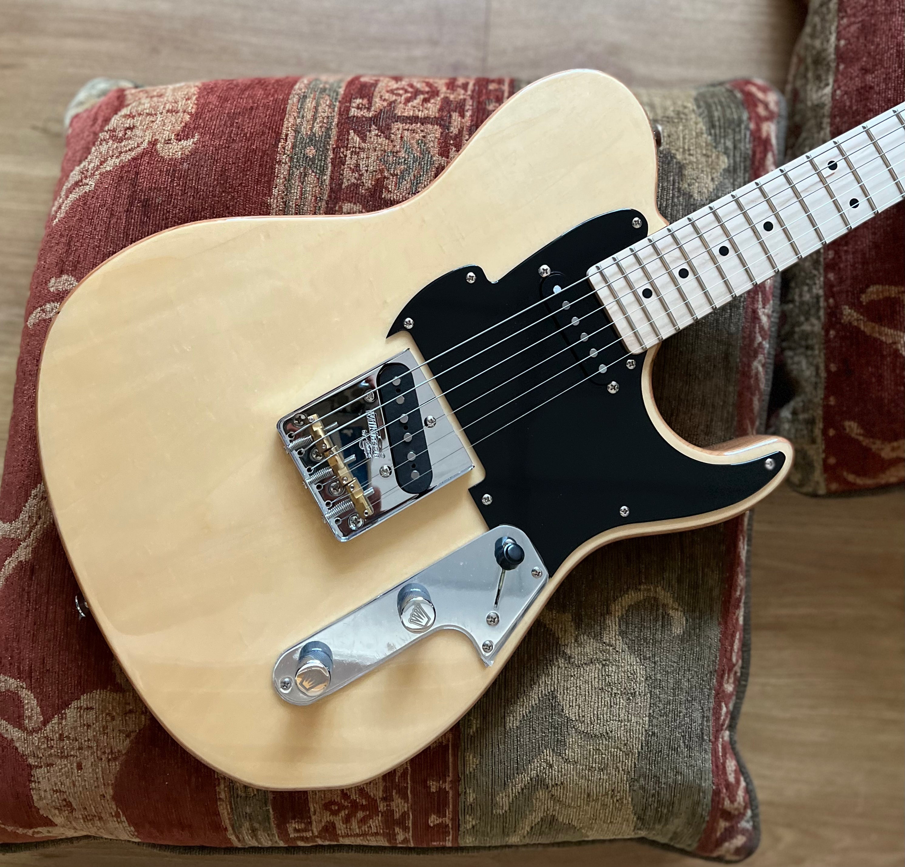 FRET KING COUNTRY SQUIRE CLASSIC TONEMASTER - ÉRABLE NATUREL (Réglage Pro £85 Offert), Guitare électrique en vente chez Richards Guitars.