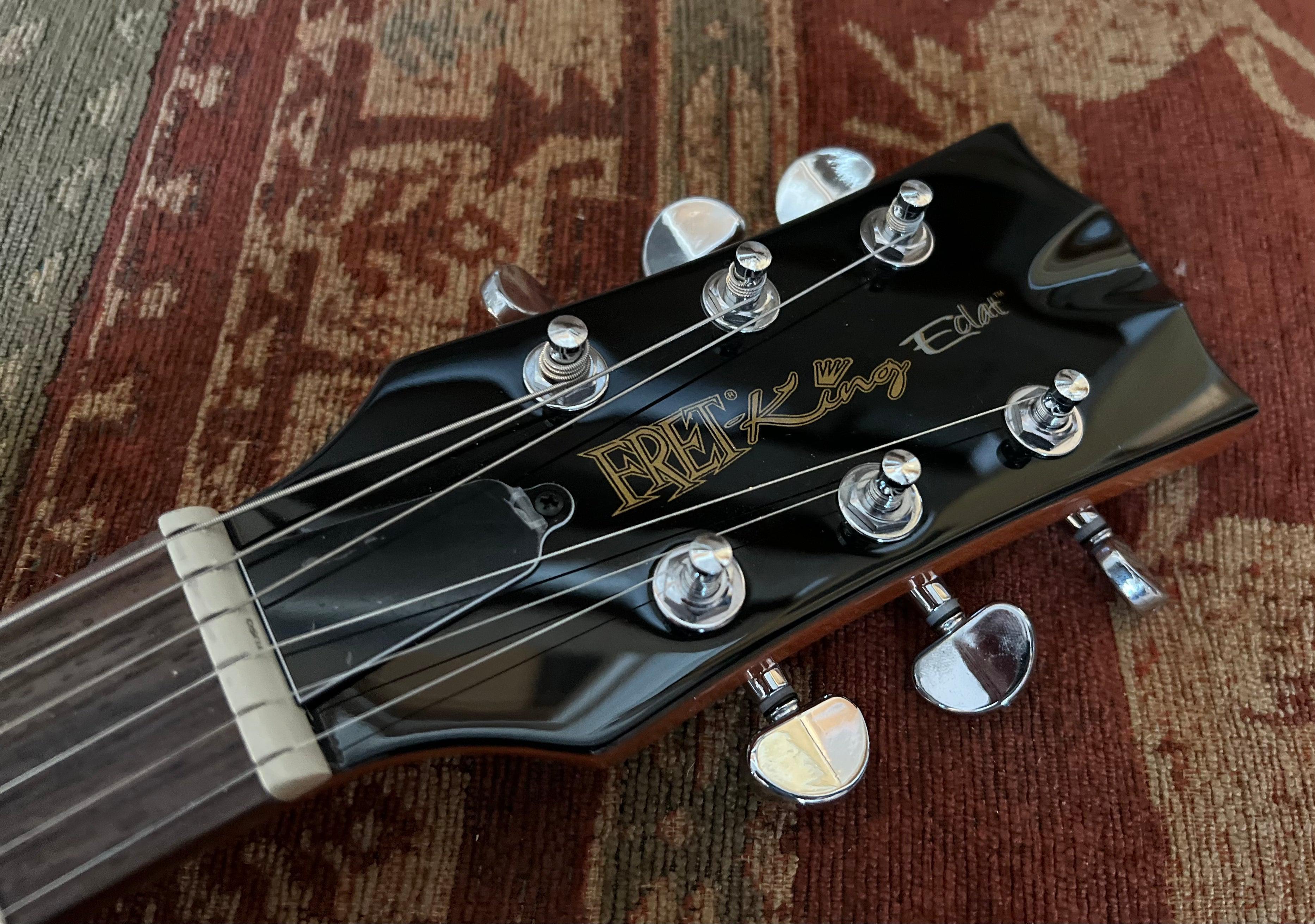 GUITARE FRET KING ECLAT STANDARD - ACAJOU NATUREL (Notre configuration pro £85 est incluse gratuitement), Guitare électrique en vente chez Richards Guitars.