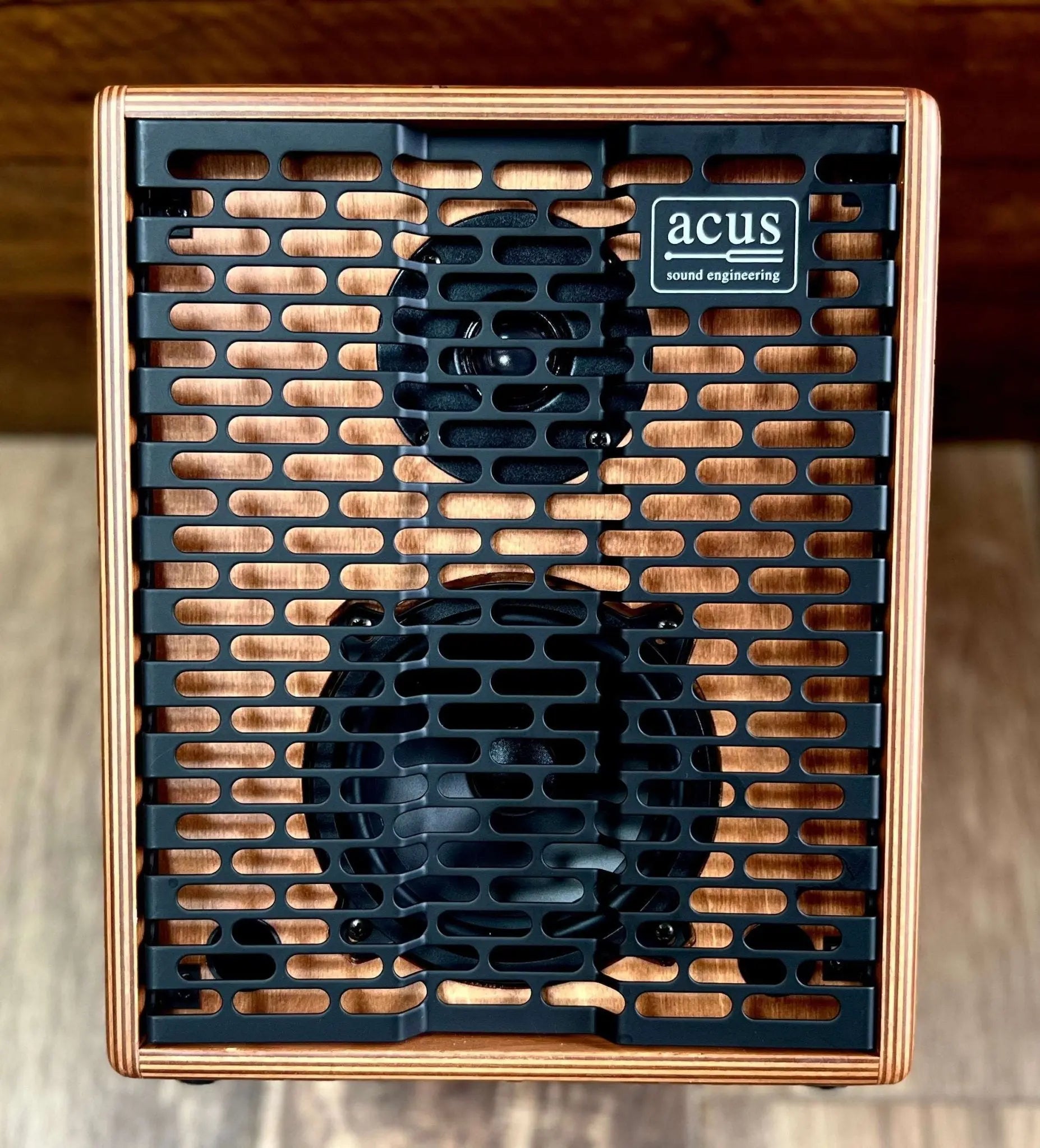 ACUS ONEFORSTRINGS 5 FERDI Wood - Richards Guitars Of Stratford Upon Avon