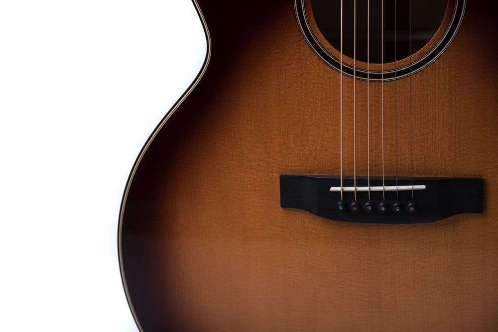 Auden Golden Sunburst Grace Jumbo. - Richards Guitars Of Stratford Upon Avon