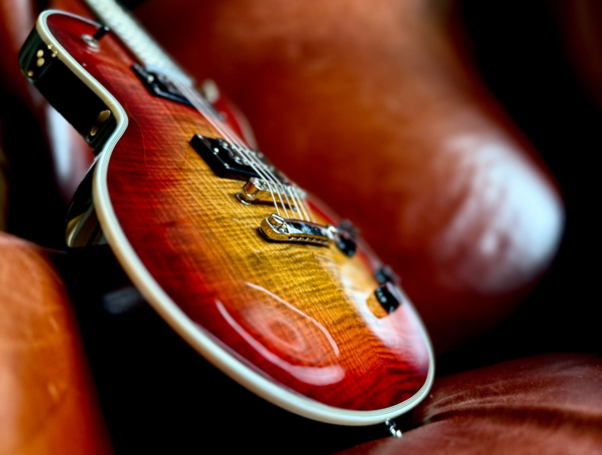 Cort CR300 Deluxe Flaming Burst - Richards Guitars Of Stratford Upon Avon