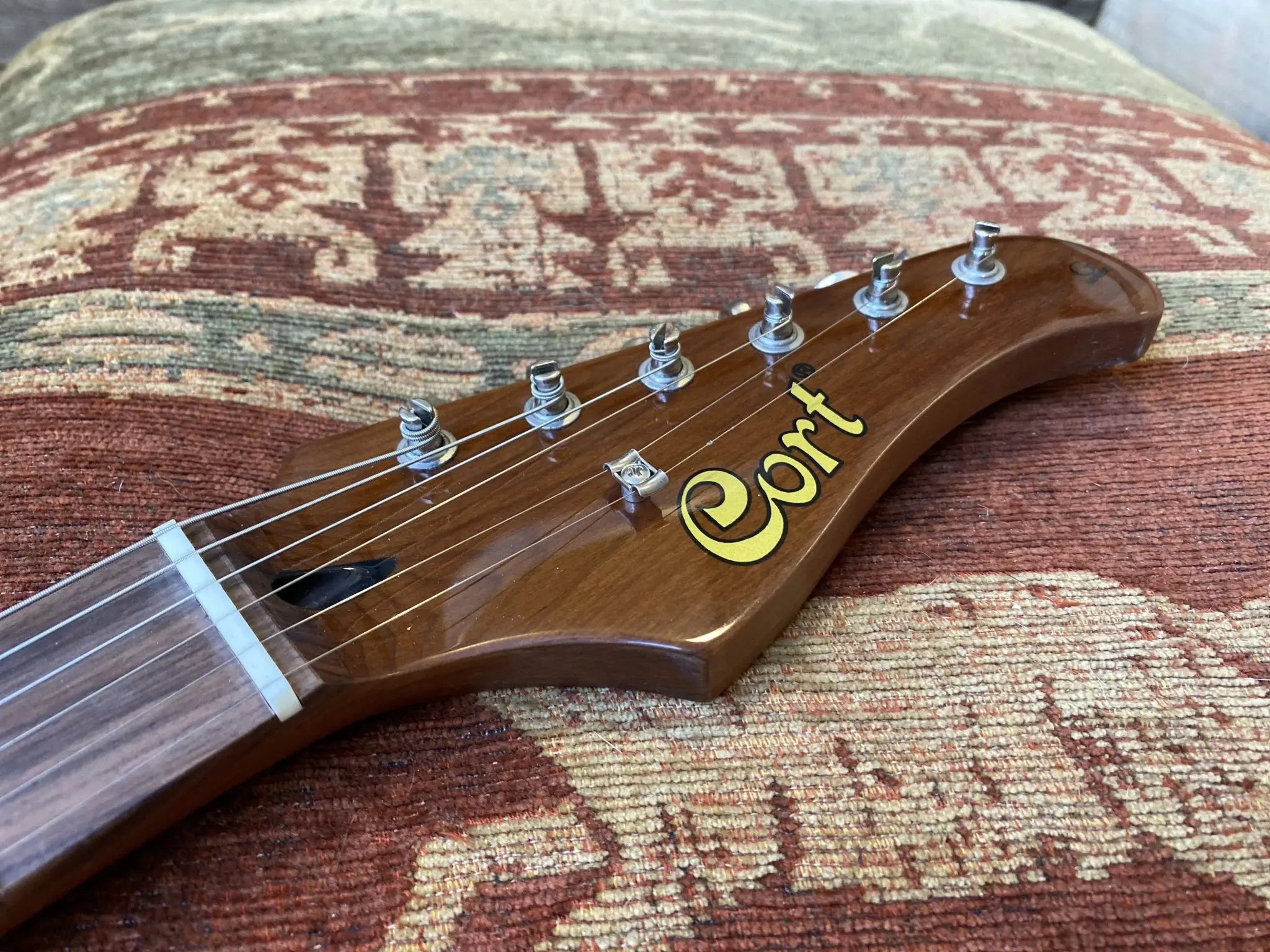 Cort G260CS 3 Tone Sunburst - Richards Guitars Of Stratford Upon Avon