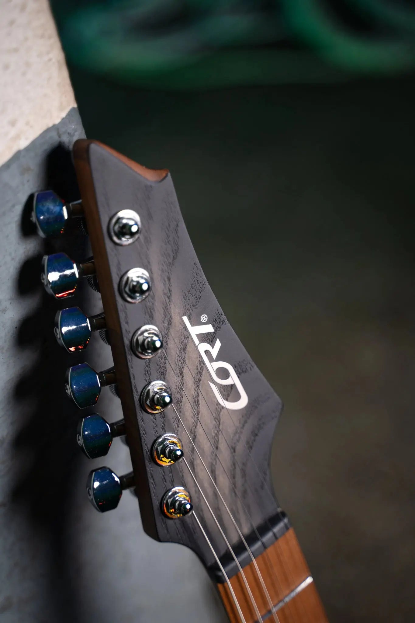 Cort X700 Triality Openpore Black Burst - Richards Guitars Of Stratford Upon Avon