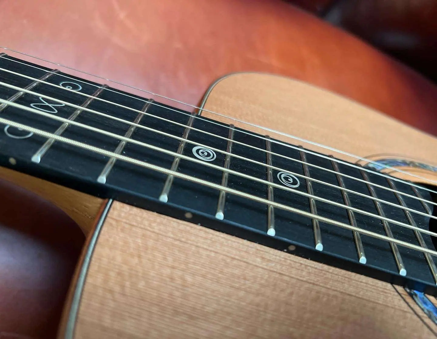 Dowina Rosewood OMG AURA Masters . OM Body Acoustic Guitar - Richards Guitars Of Stratford Upon Avon