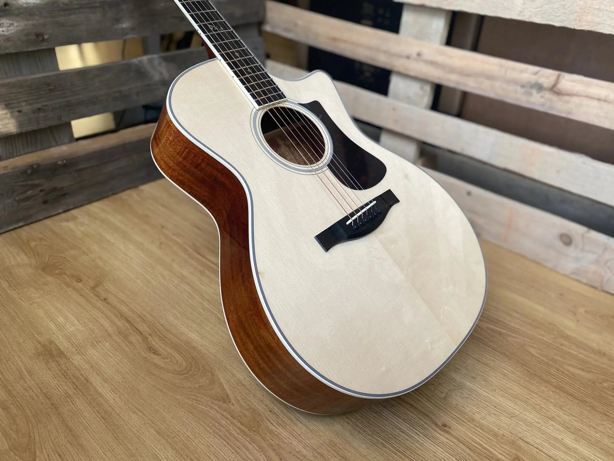 Eastman AC322CE Grand Auditorium Electro Acoustic Guitar w/ cutaway (Price inc. Custom Pro Setup Package) - Richards Guitars Of Stratford Upon Avon